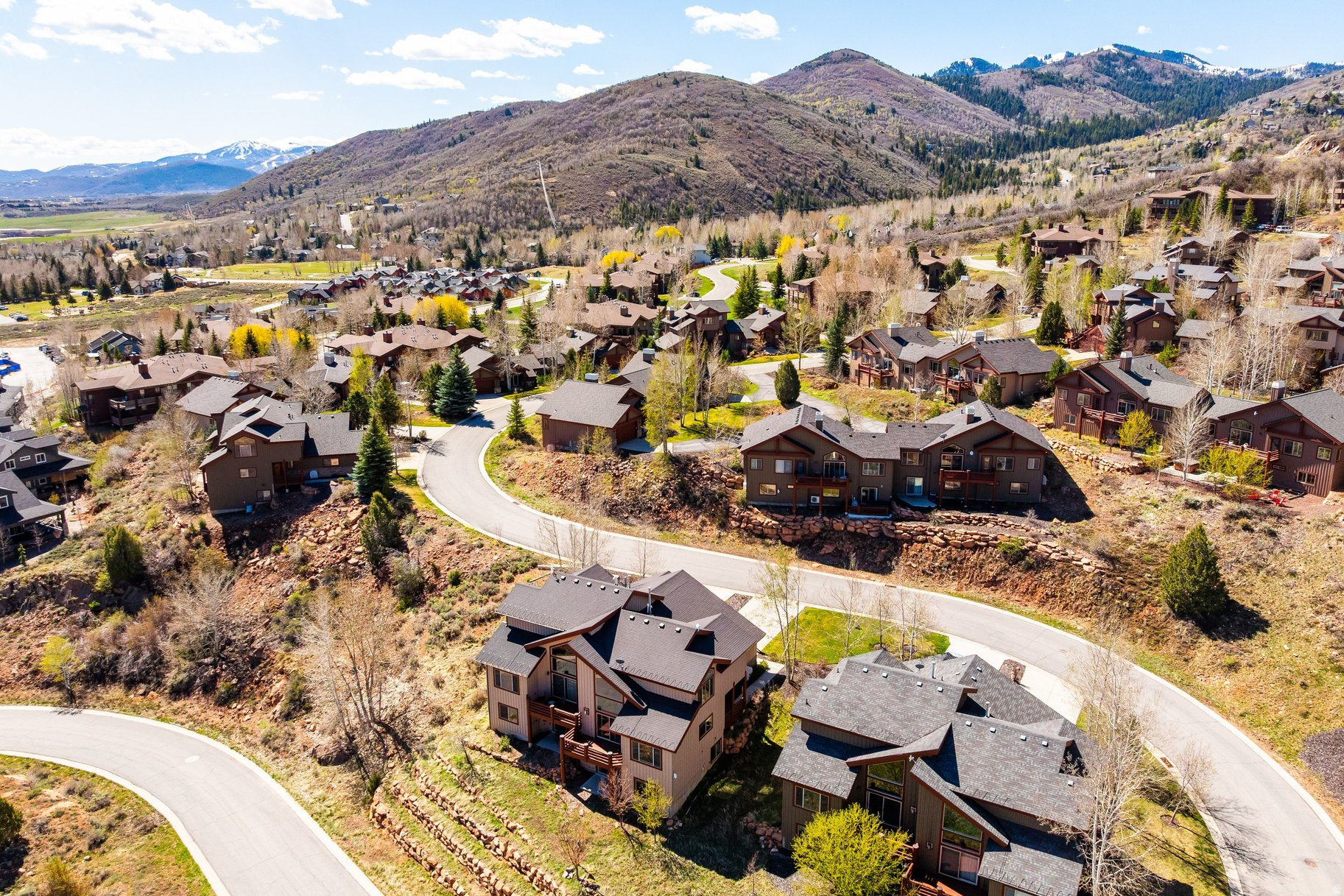 CEDAR RIDGE - Residential