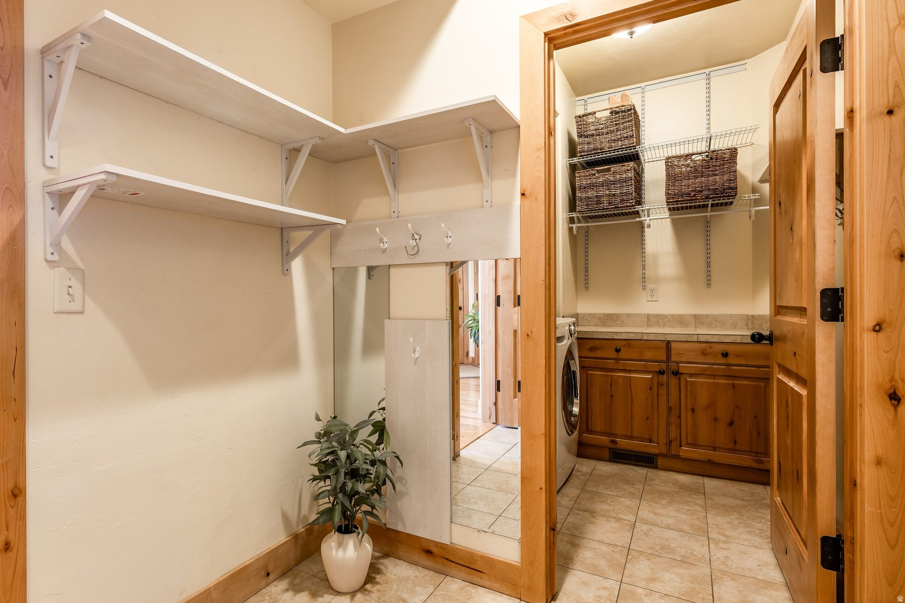 CEDAR RIDGE - Residential