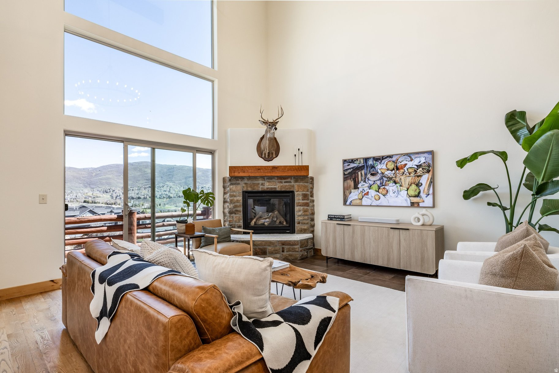 CEDAR RIDGE - Residential