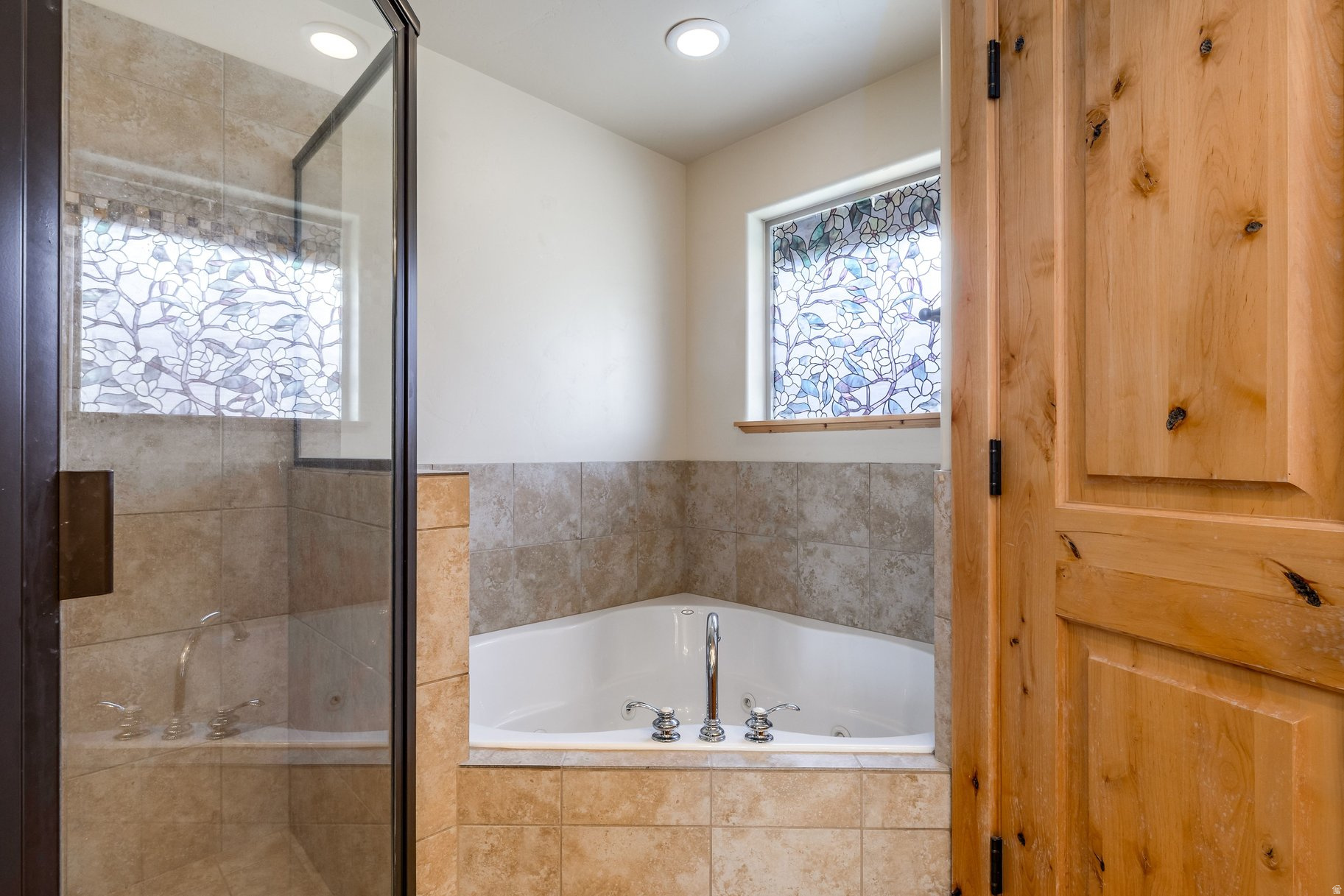 CEDAR RIDGE - Residential