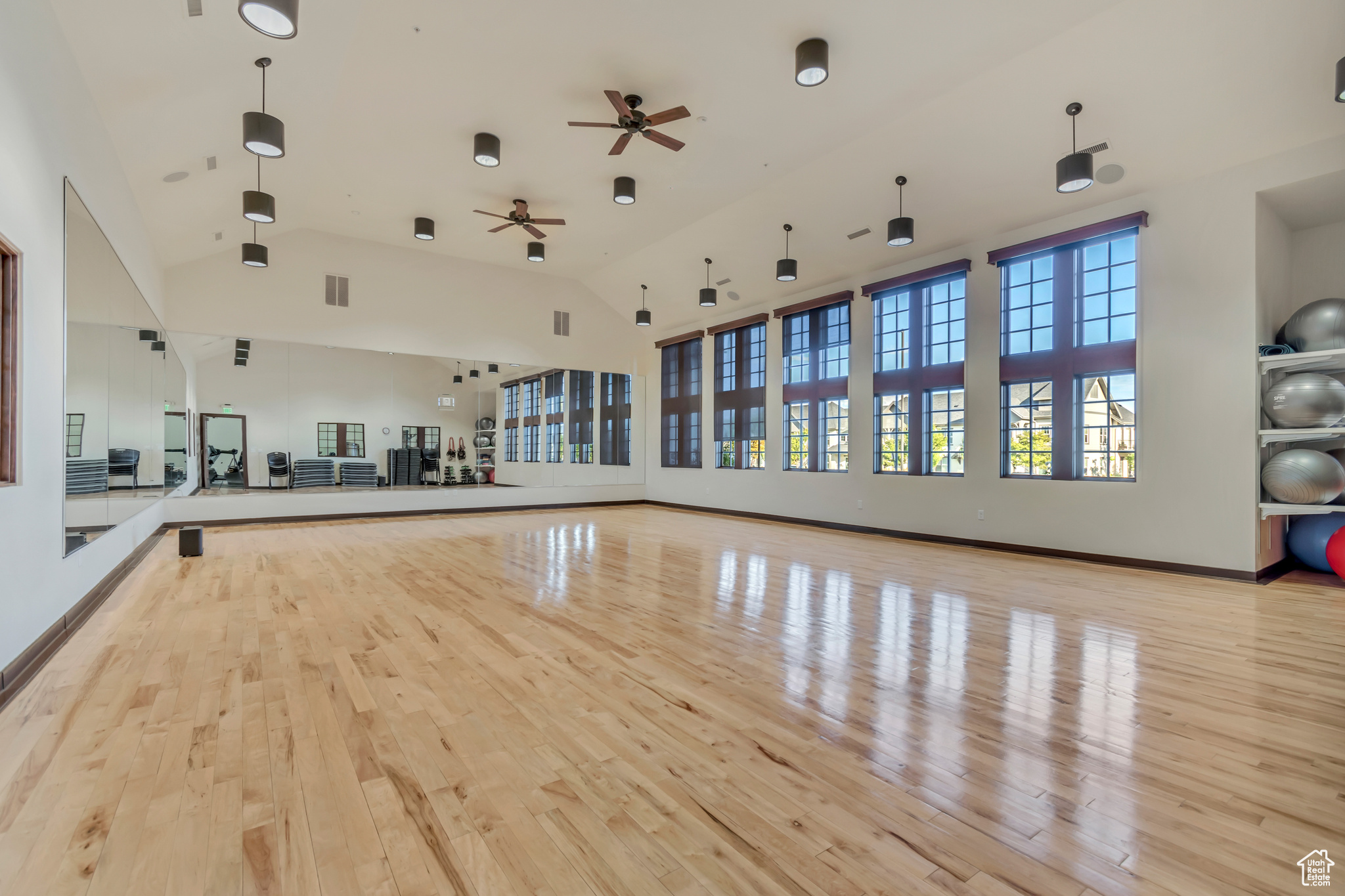 GARDEN PARK/DAYBREAK - Residential