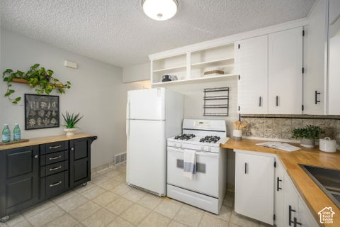 Tiny photo for 369 E OAKLAND AVE S, Salt Lake City, UT 84115 (MLS # 2188805)