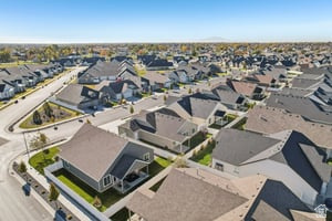 GREEN FARM FIELDS AT GREEN FARM HOA - Residential