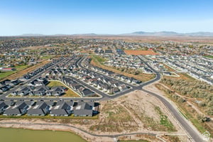 GREEN FARM FIELDS AT GREEN FARM HOA - Residential