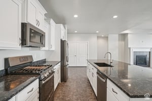 GREEN FARM FIELDS AT GREEN FARM HOA - Residential