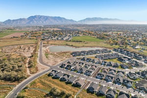 GREEN FARM FIELDS AT GREEN FARM HOA - Residential