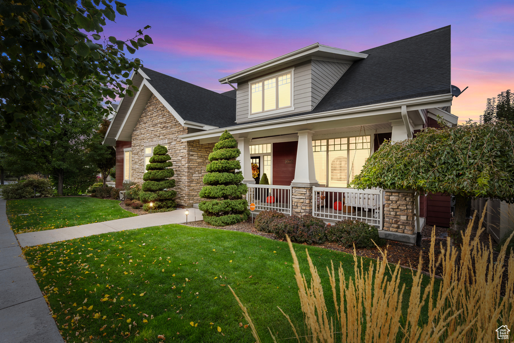 DAYBREAK - Residential