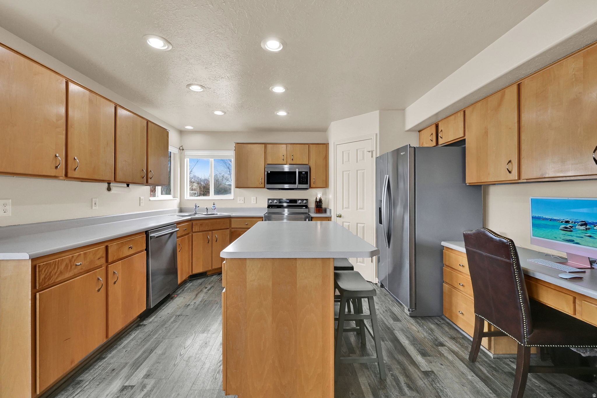 MANE ESTATES - Residential