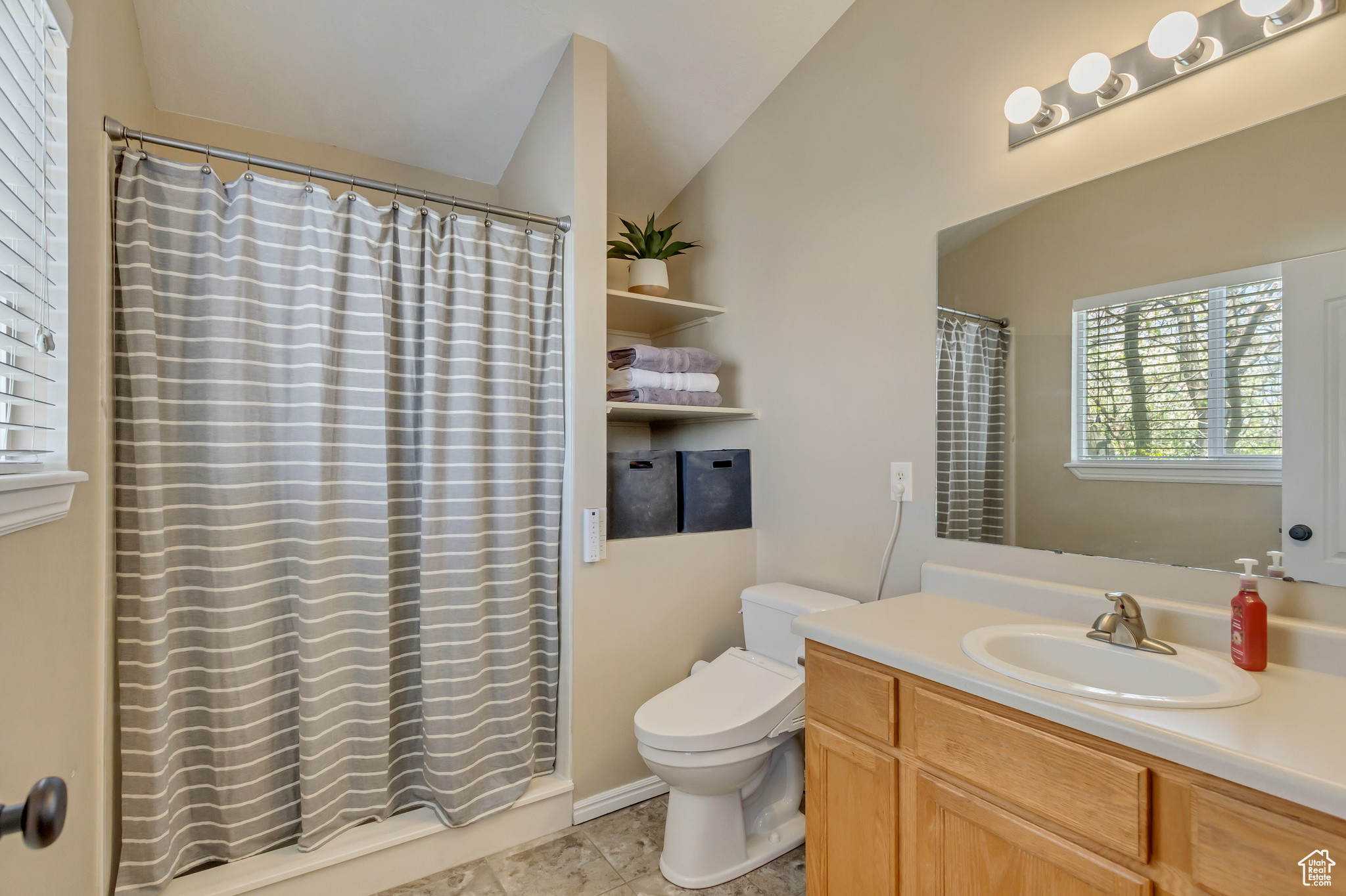 8539 S 3310, West Jordan, Utah image 17