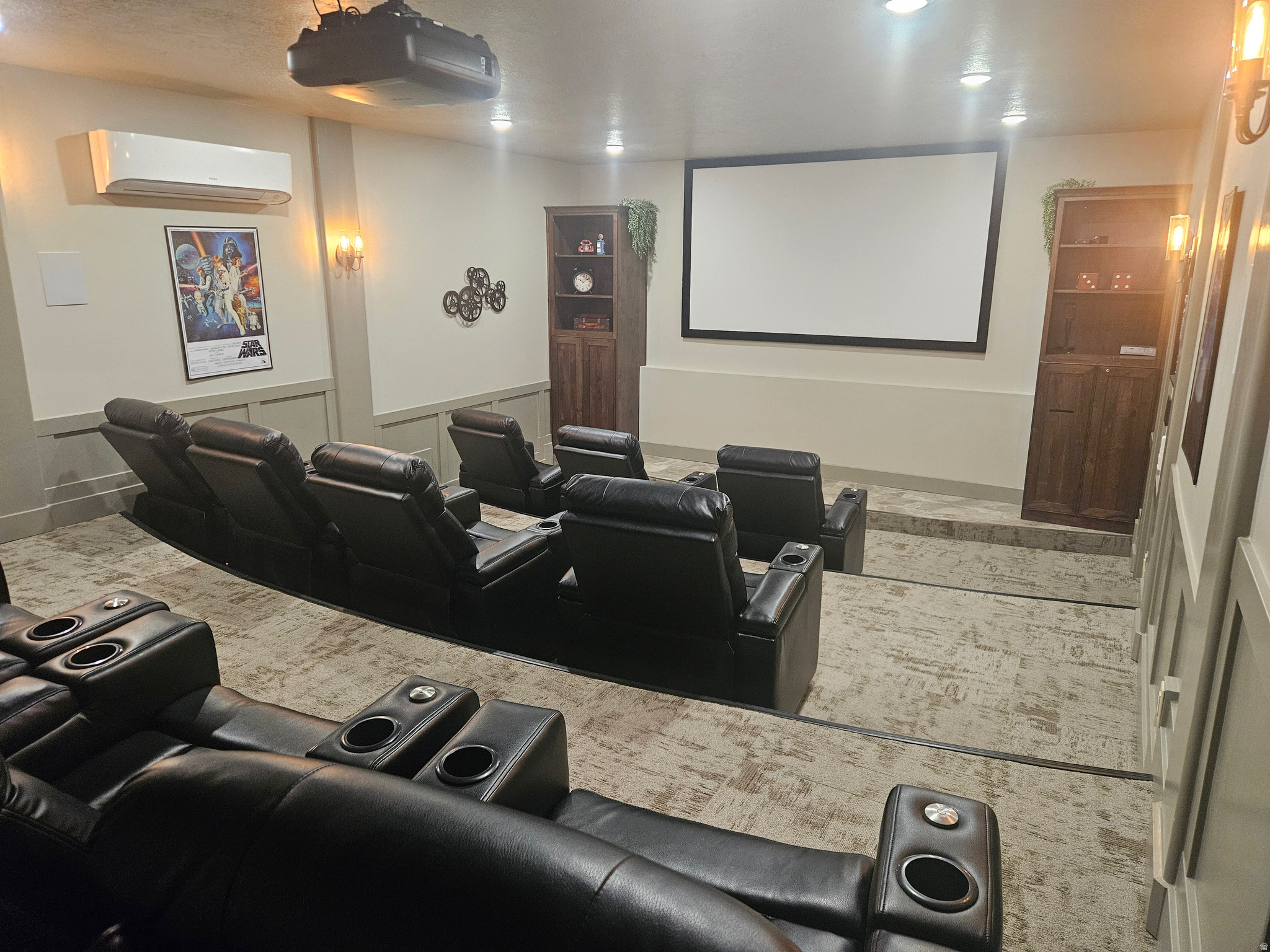 COUNTRY VIEW VILLAS - Residential