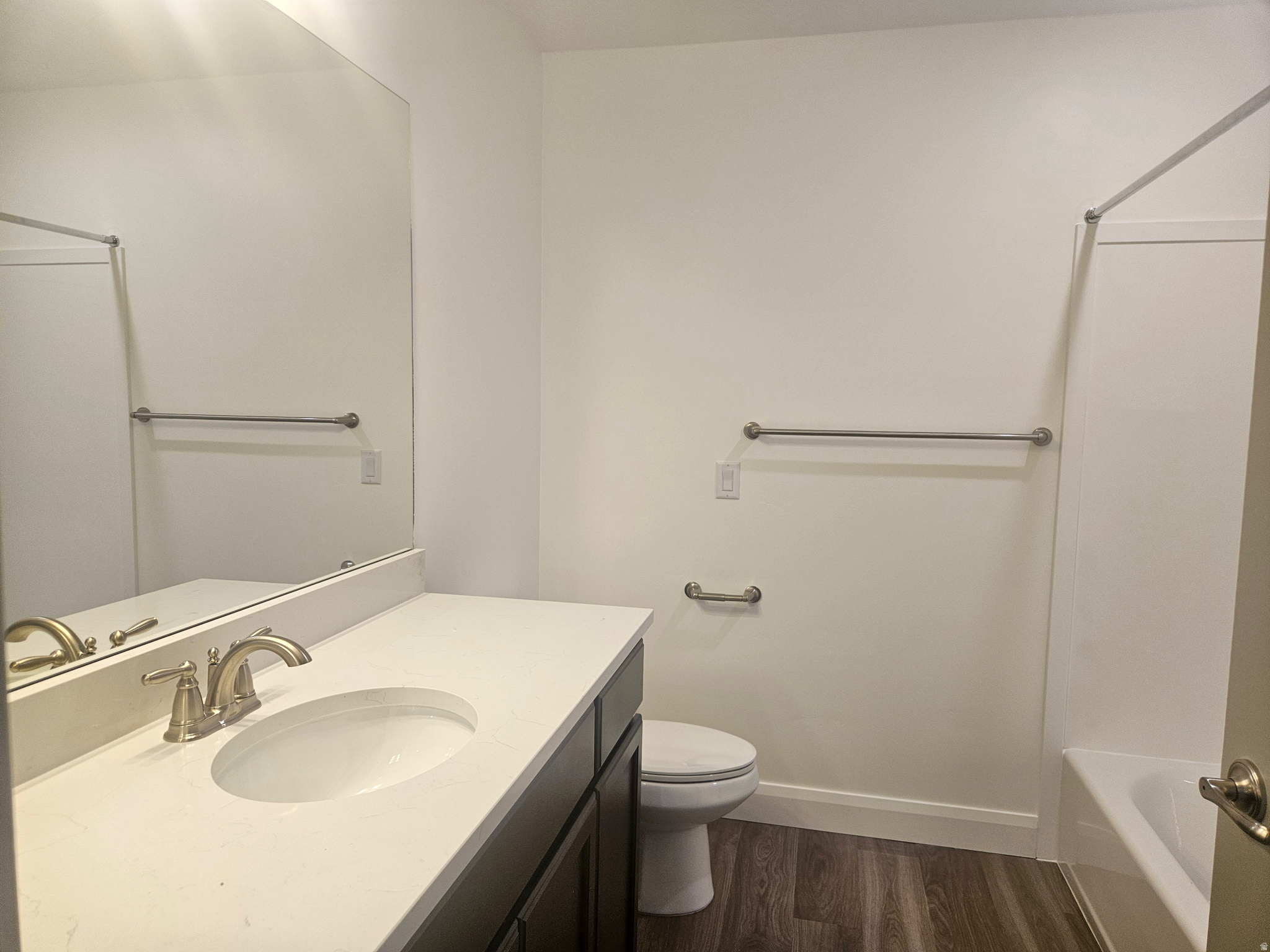 COUNTRY VIEW VILLAS - Residential