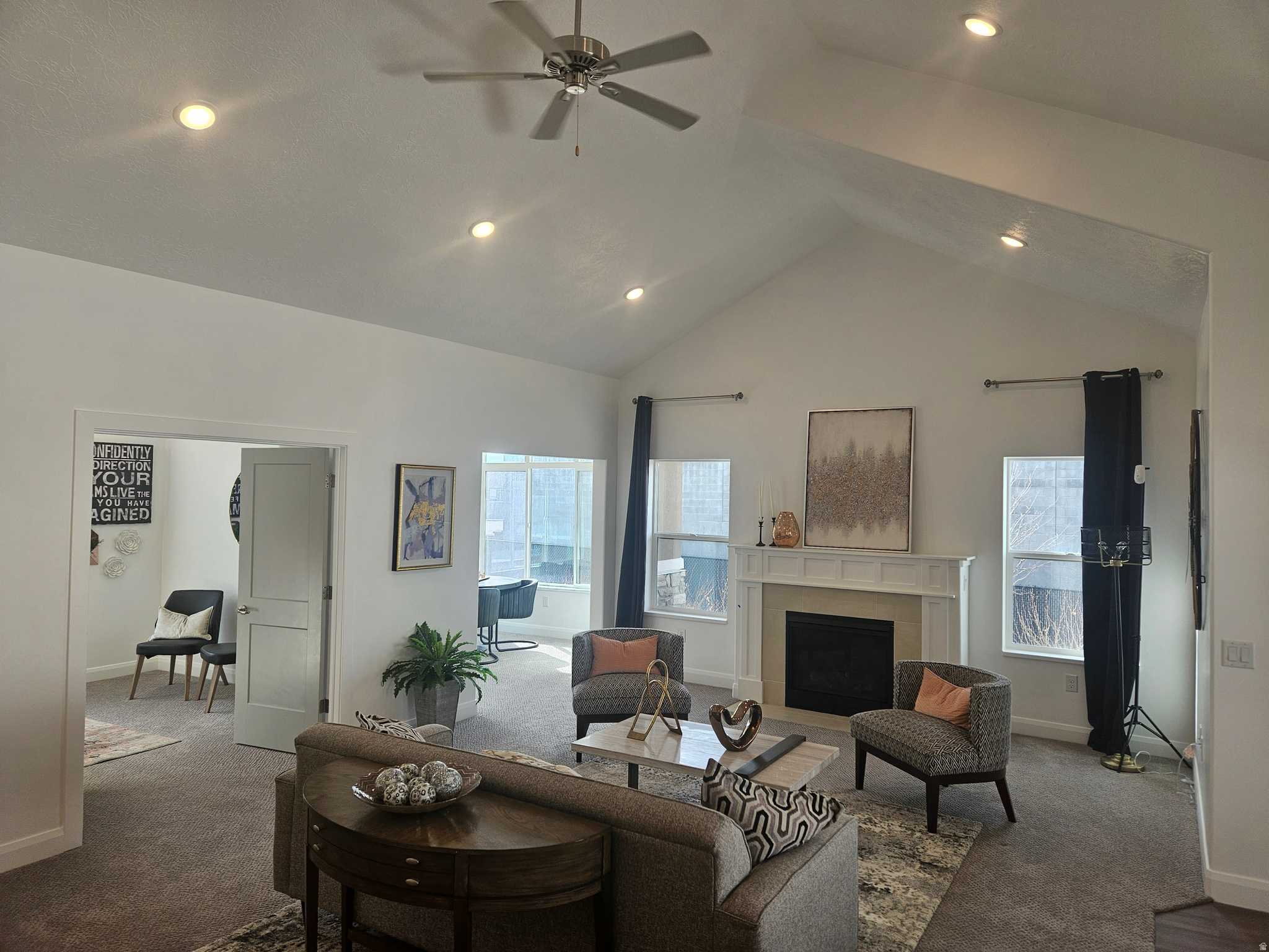 COUNTRY VIEW VILLAS - Residential