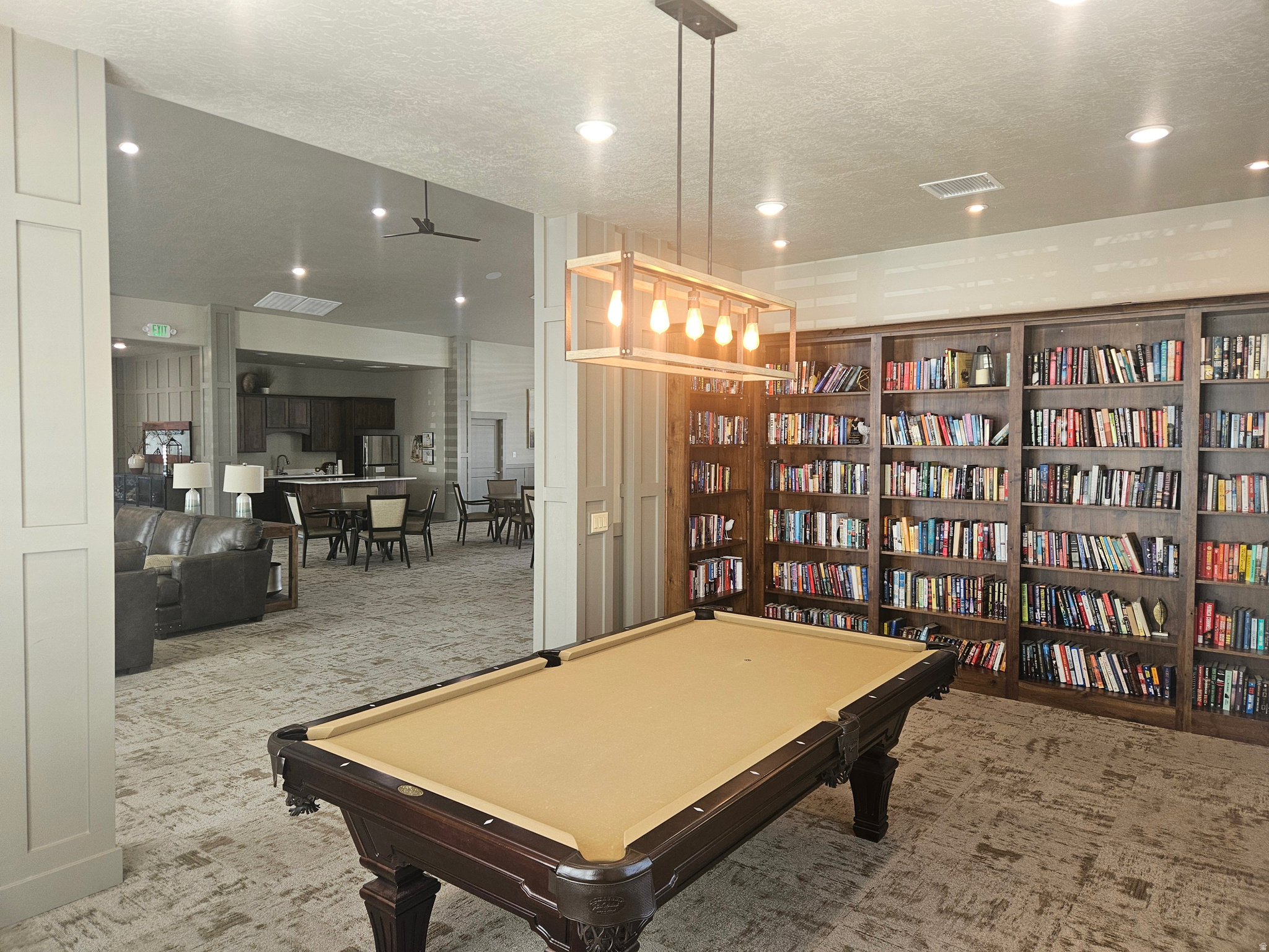 COUNTRY VIEW VILLAS - Residential