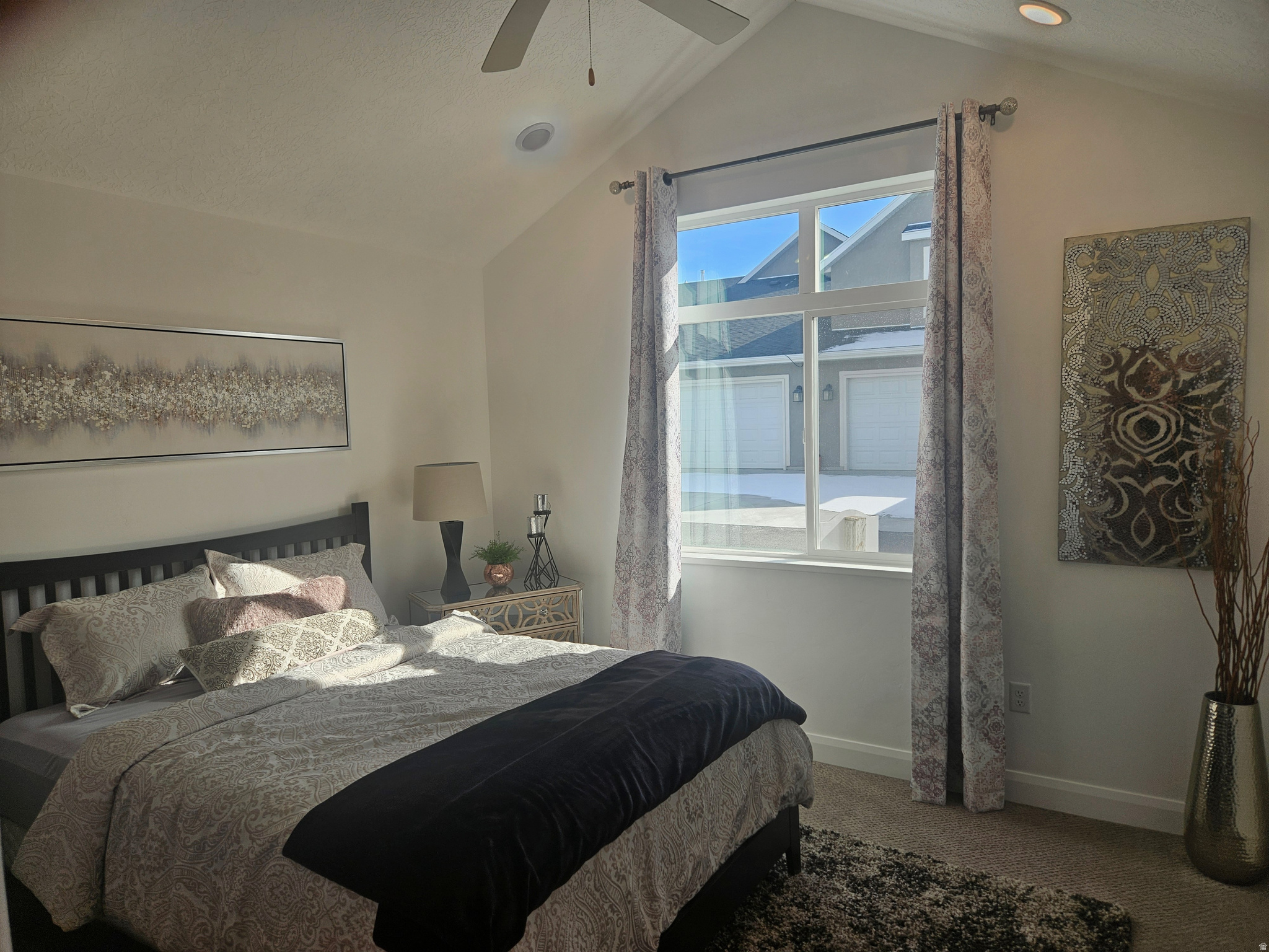 COUNTRY VIEW VILLAS - Residential