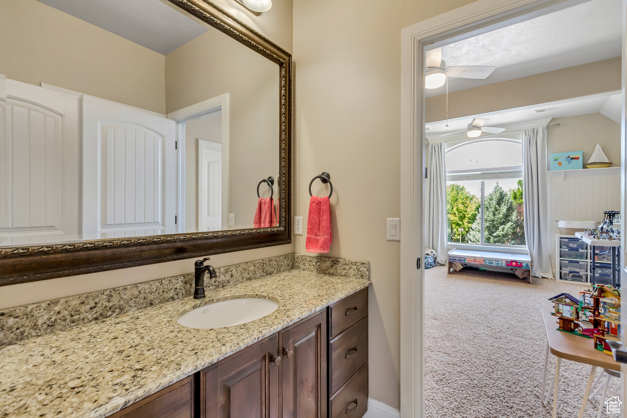 VIEW POINTE - Residential
