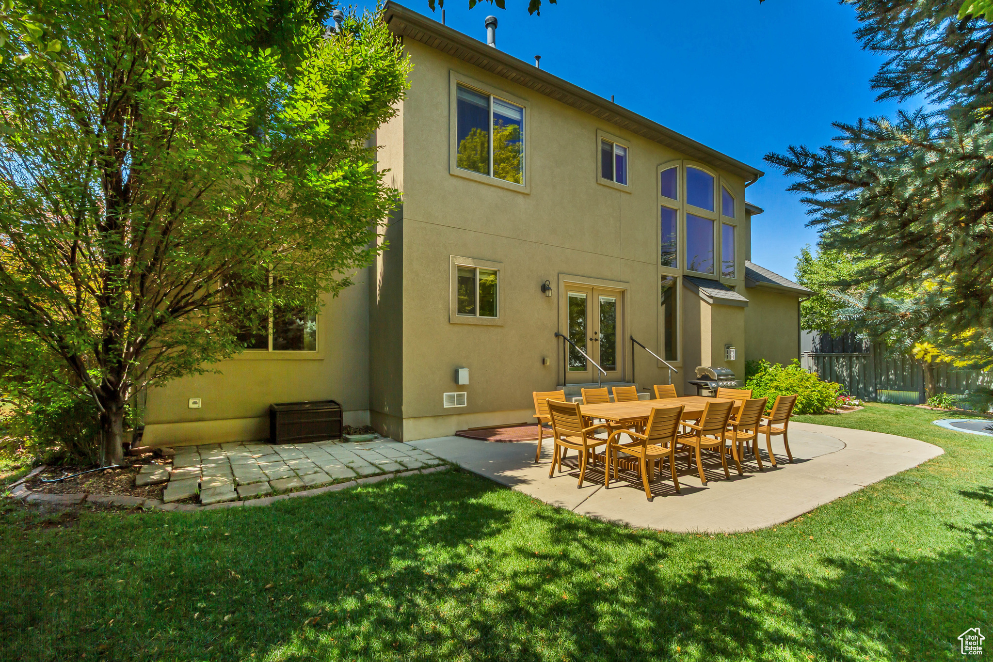 VIEW POINTE - Residential