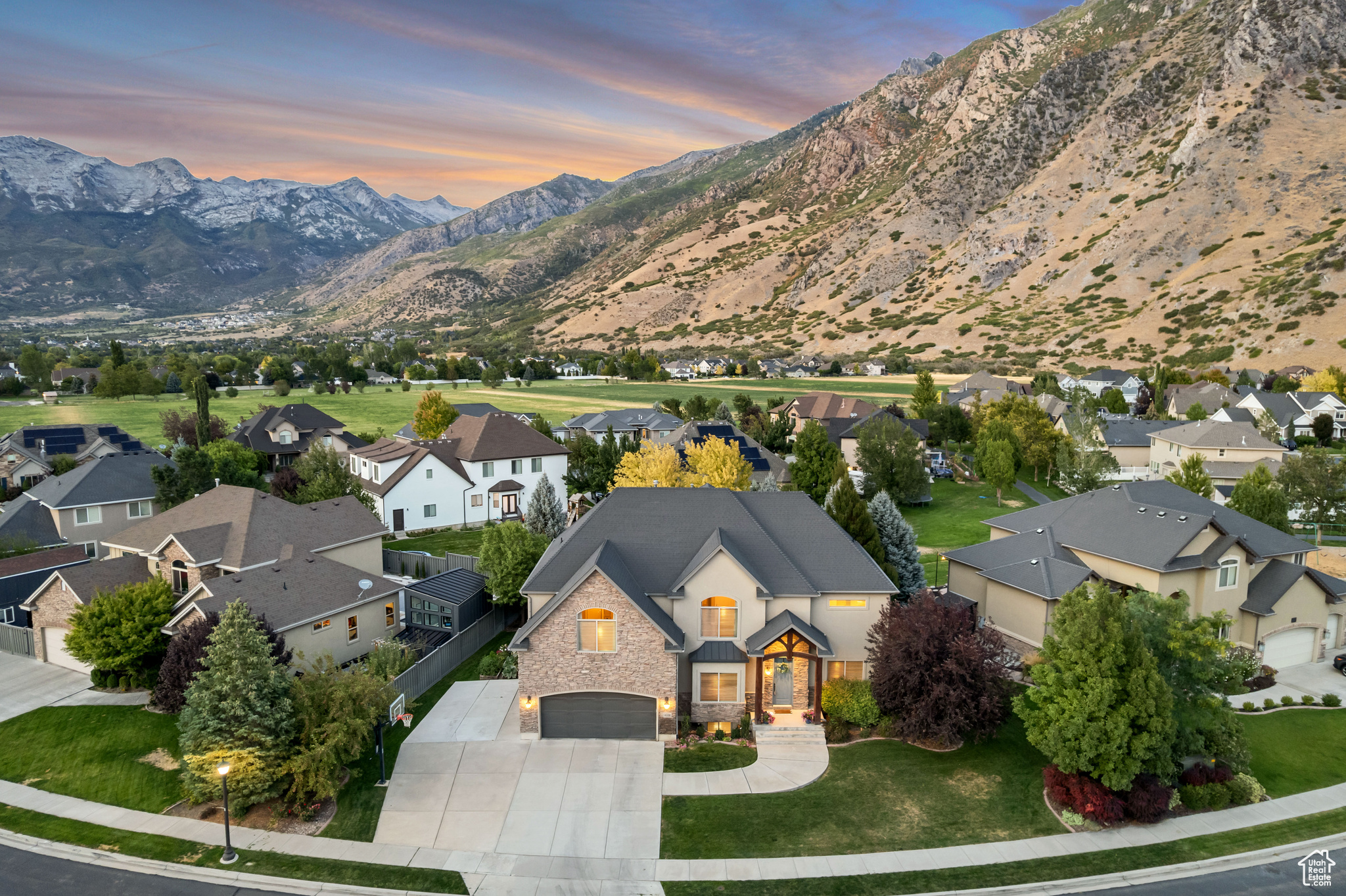 VIEW POINTE - Residential