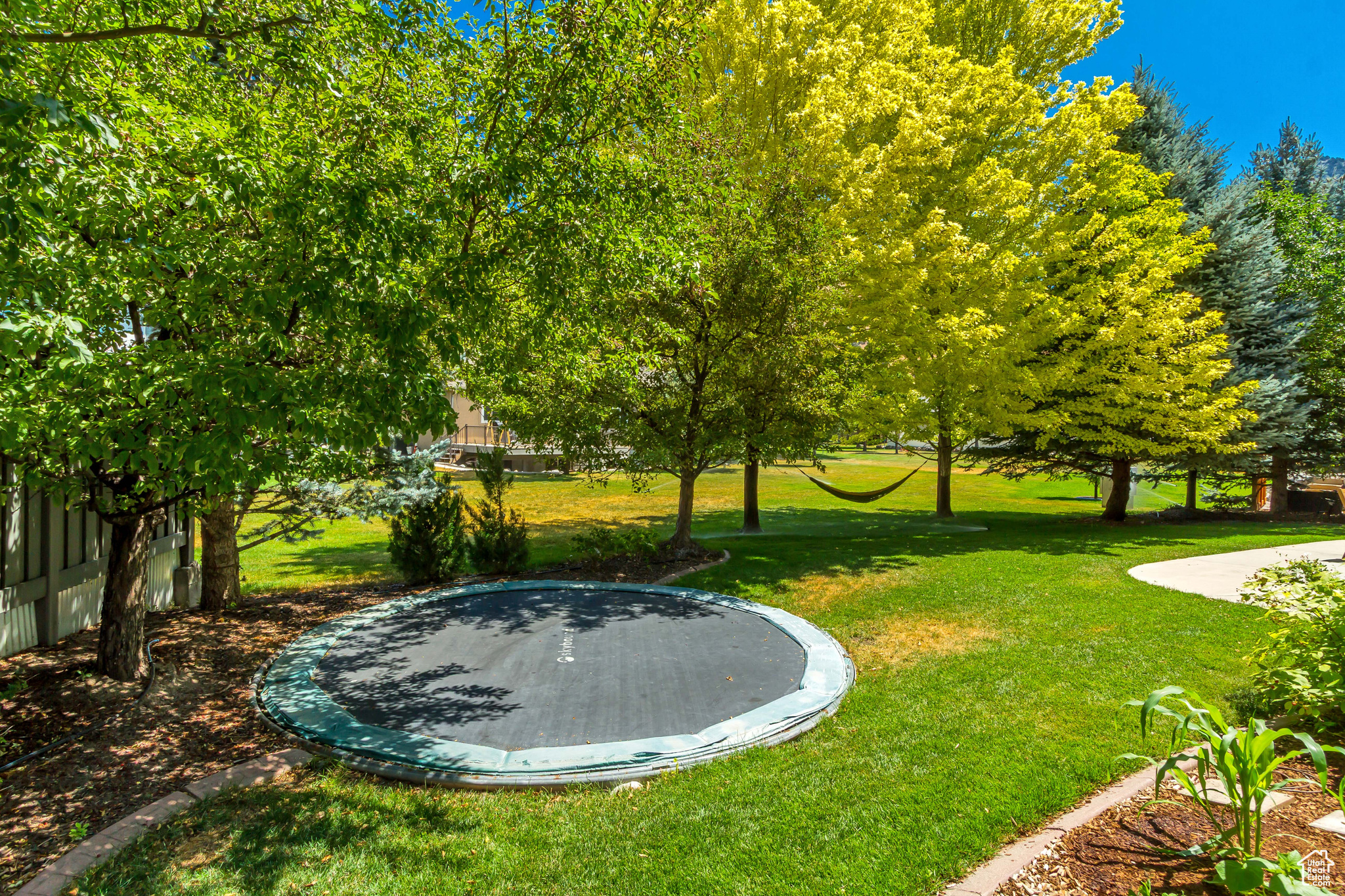 VIEW POINTE - Residential