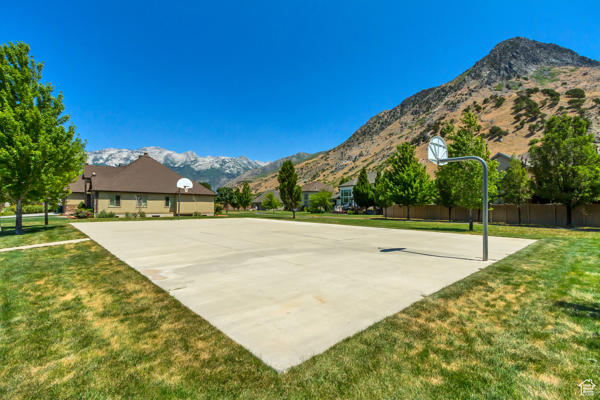 VIEW POINTE - Residential