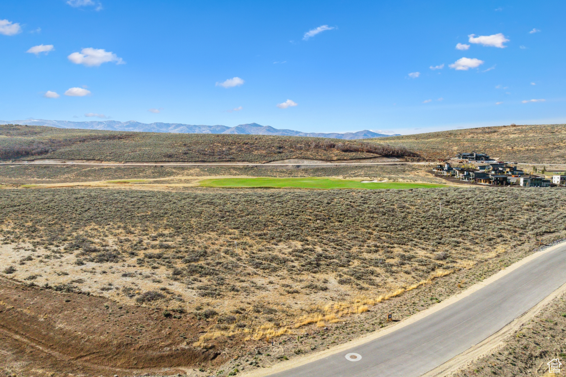 HAWKS PASS - Residential