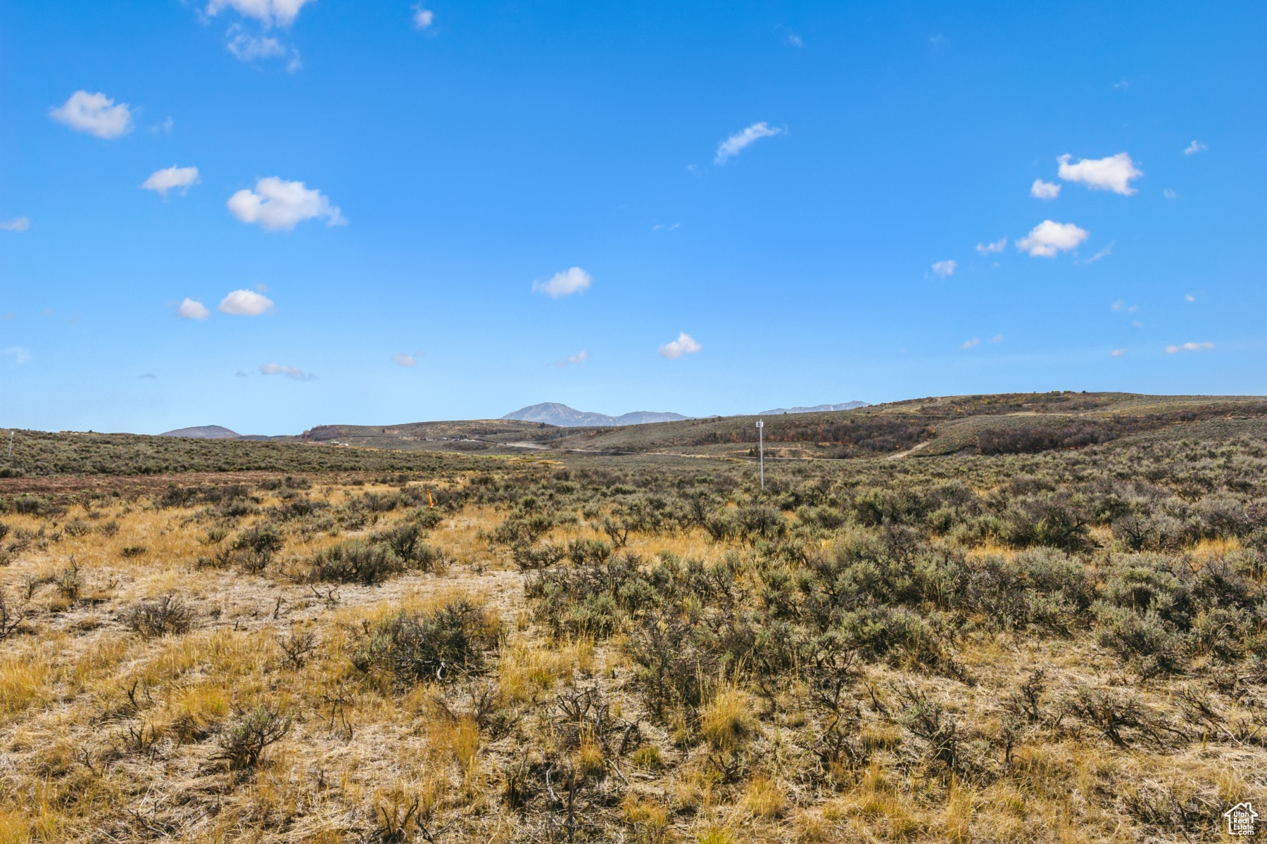 HAWKS PASS - Residential