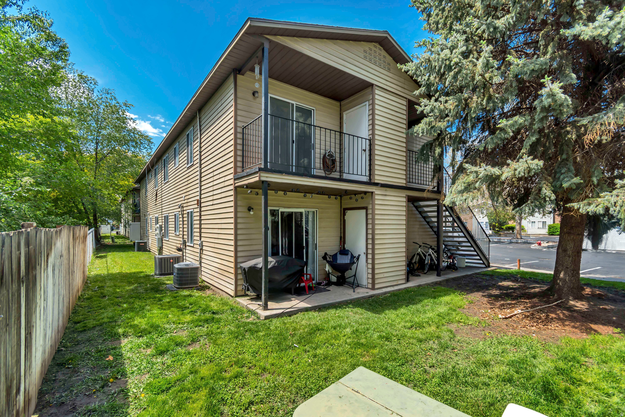 MOUNTAIN VIEW - Residential