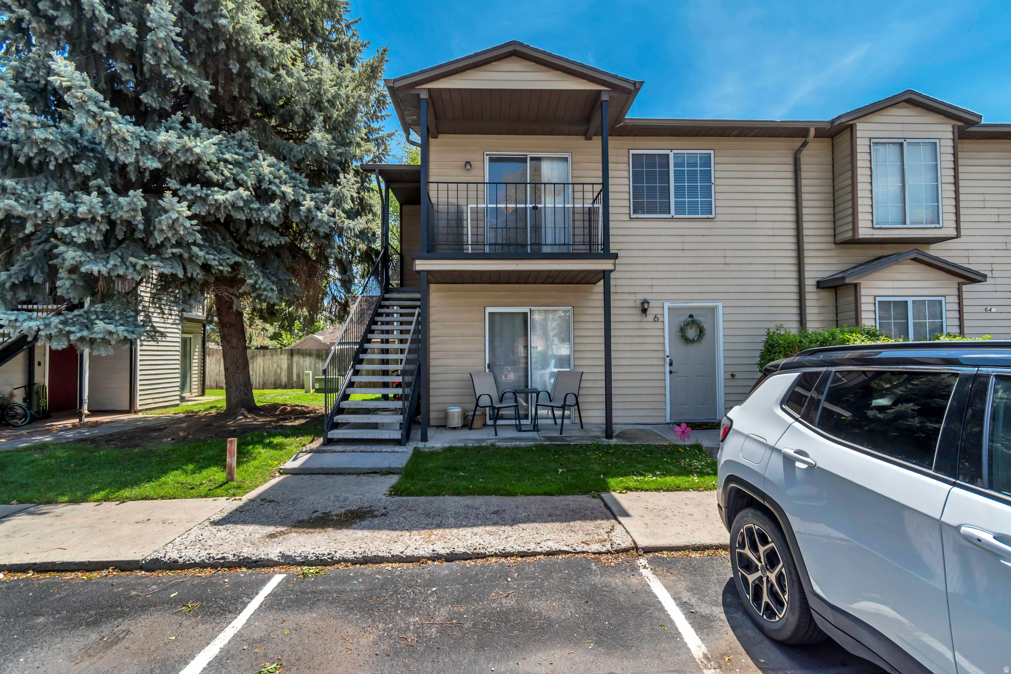 MOUNTAIN VIEW - Residential