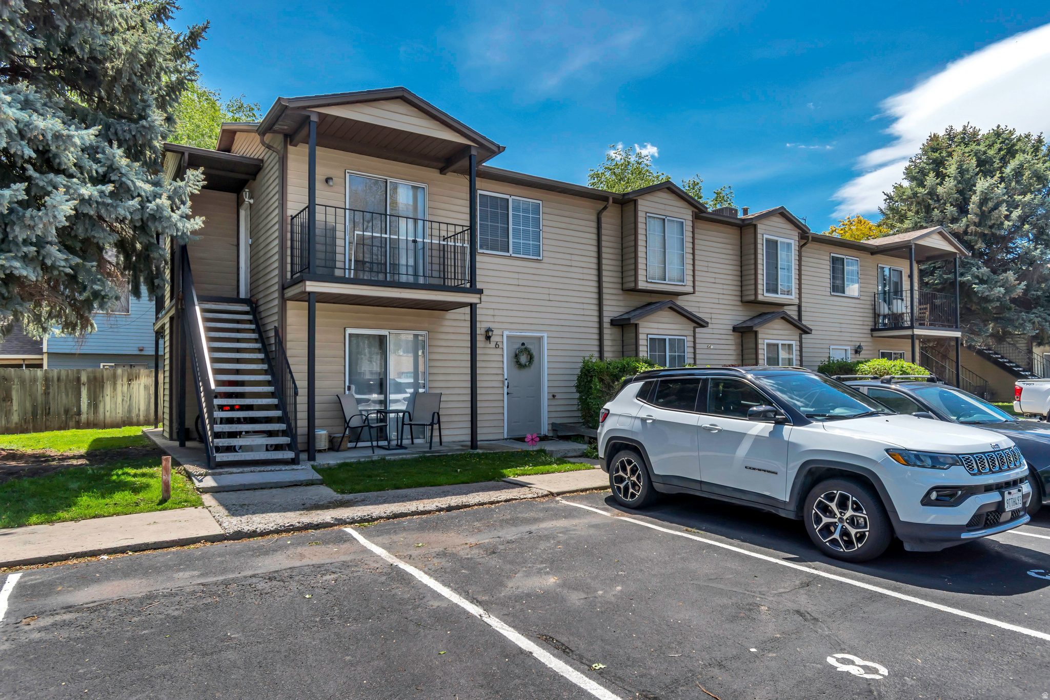 MOUNTAIN VIEW - Residential