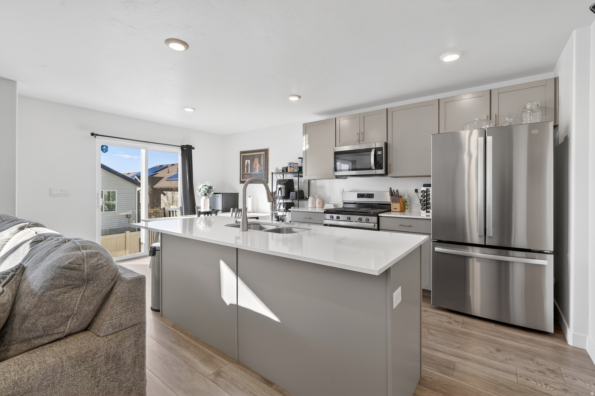 EAGLE POINT TOWNHOME - Residential