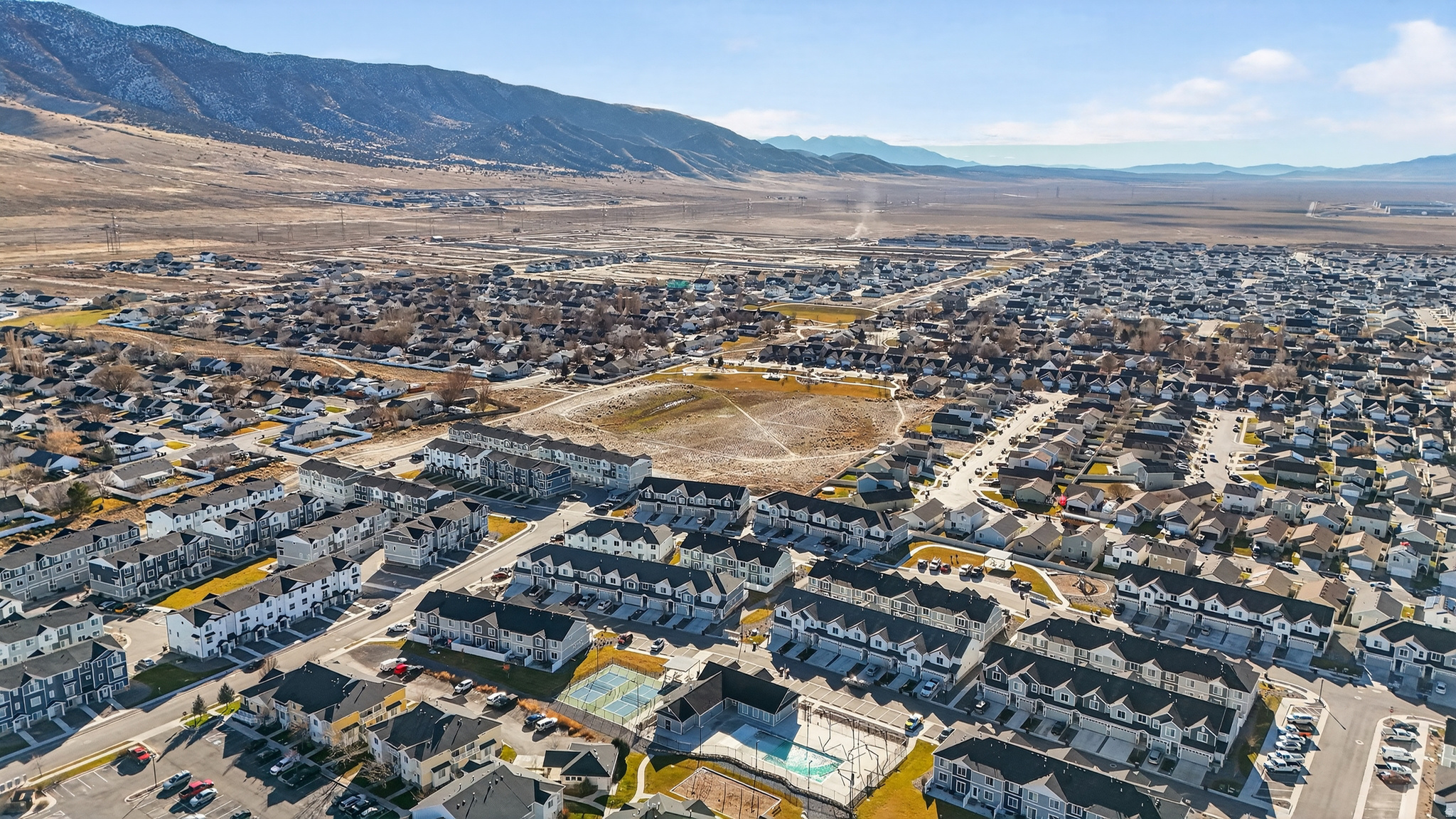 EAGLE POINT TOWNHOME - Residential