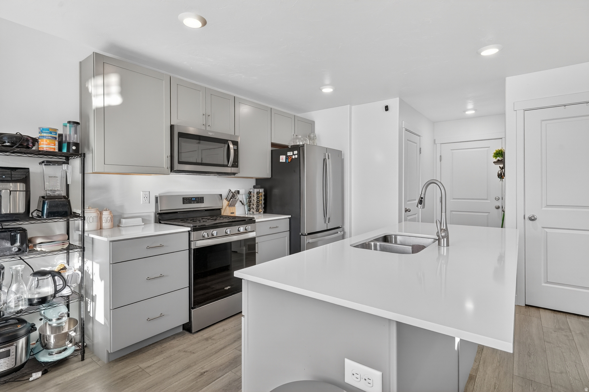 EAGLE POINT TOWNHOME - Residential