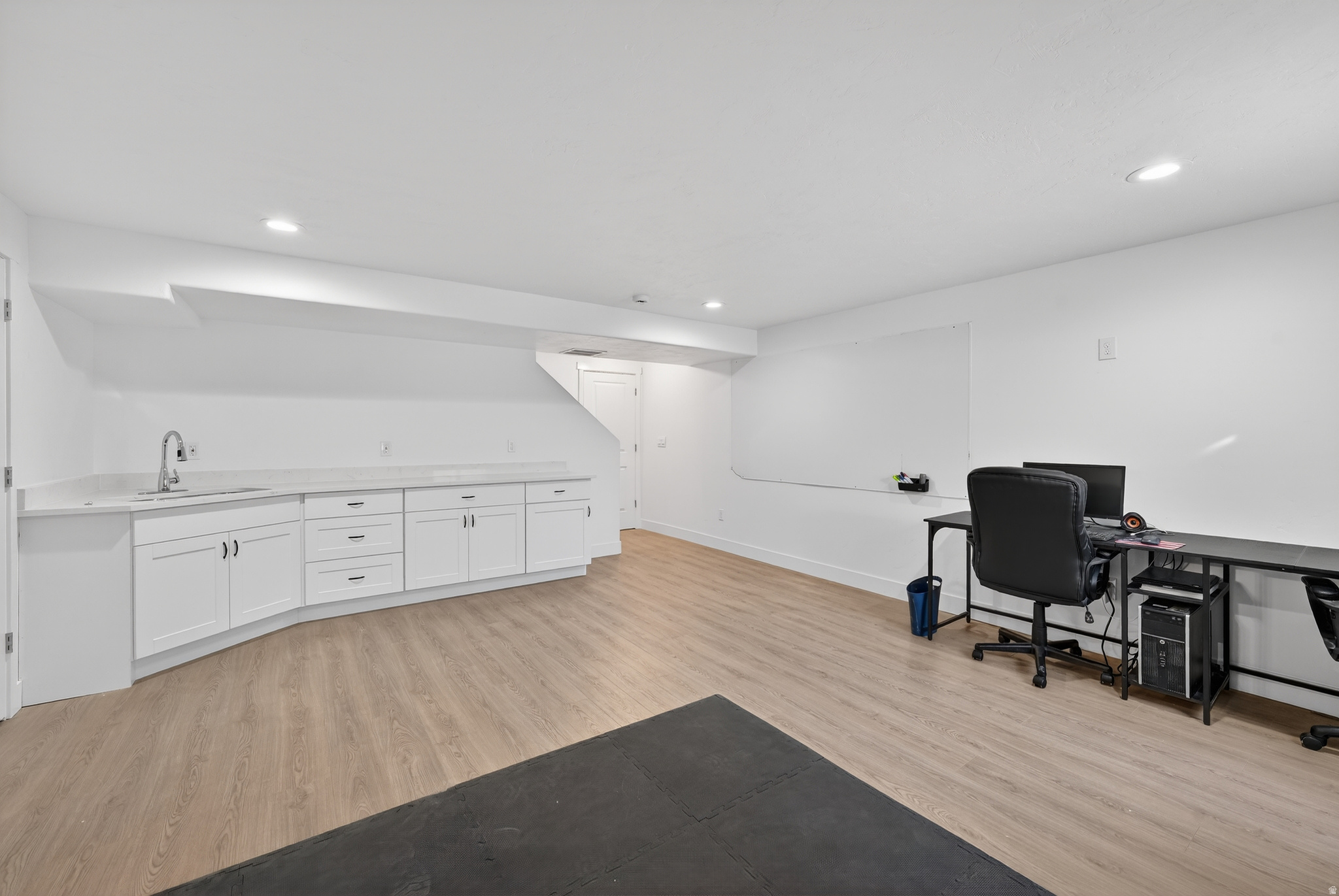 EAGLE POINT TOWNHOME - Residential