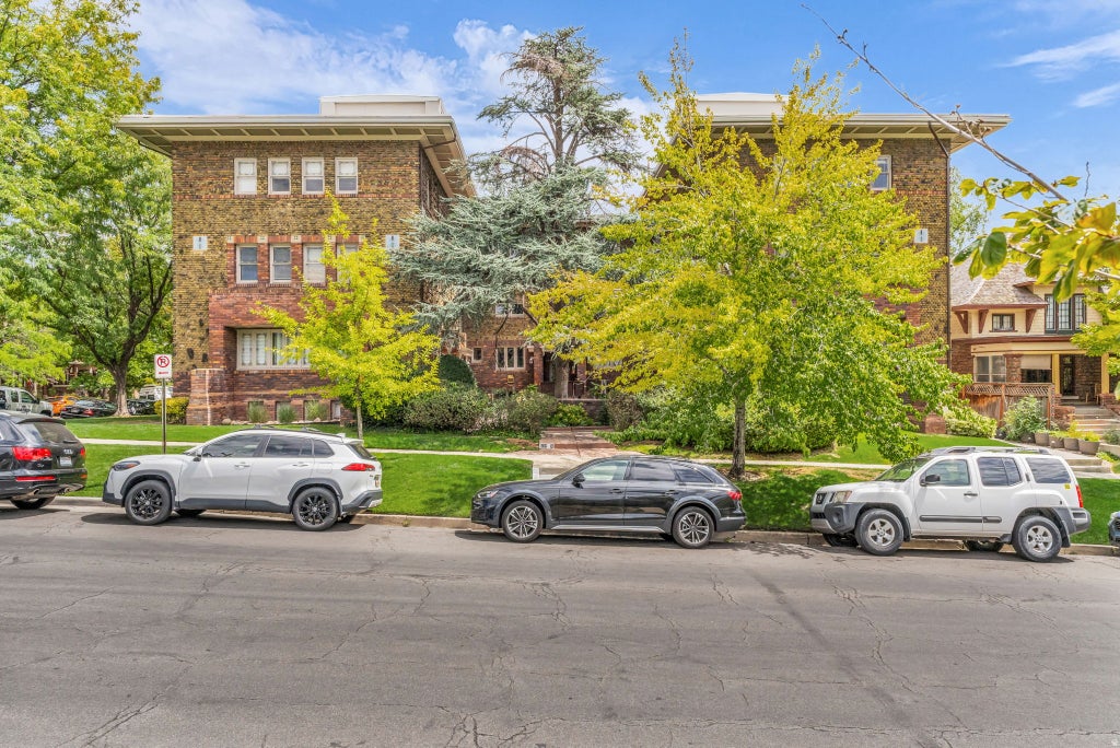 Photo of 86 N B ST #8, Salt Lake City, UT 84103 (MLS # 2180939)