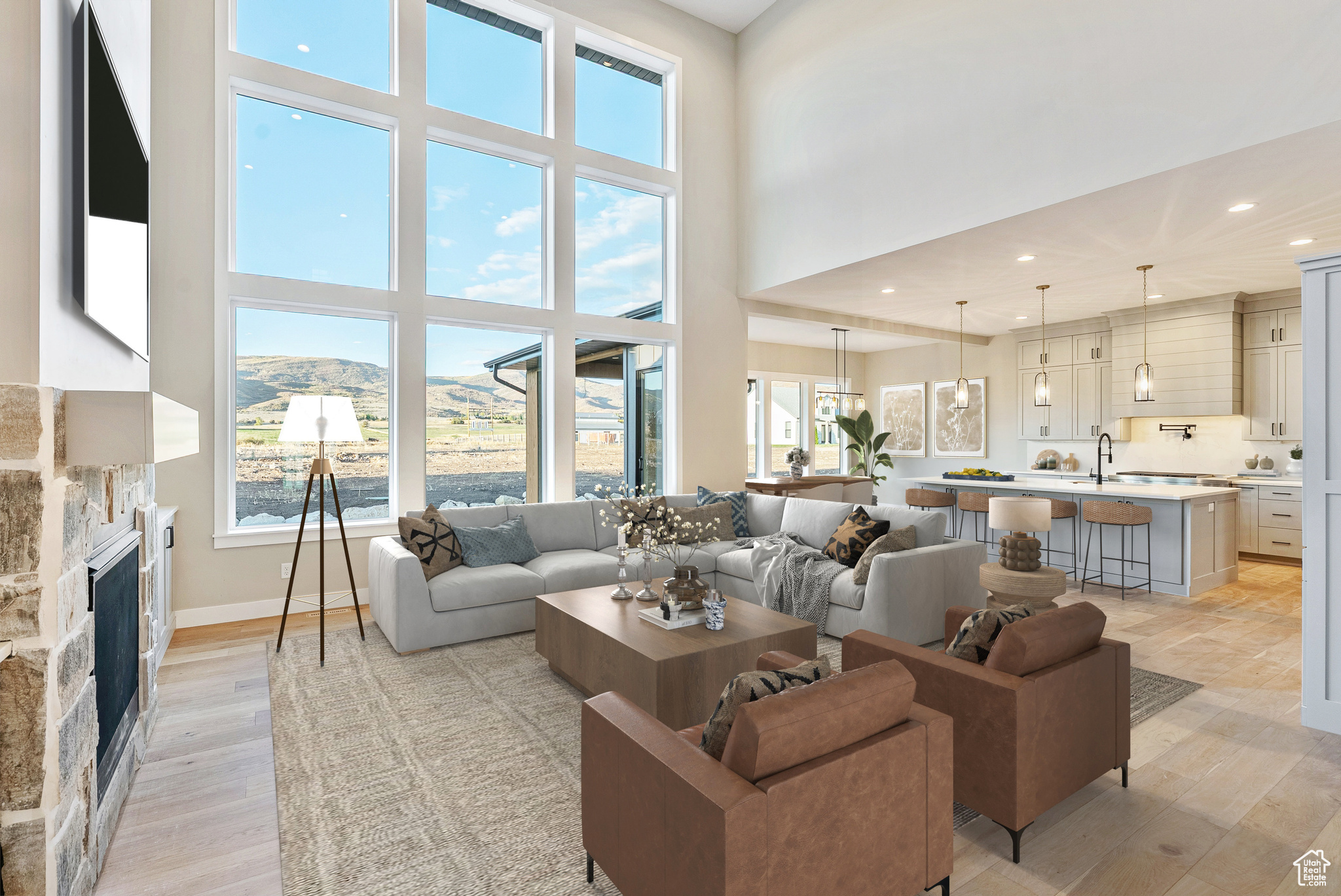 FARMHOUSE FLATS - Residential