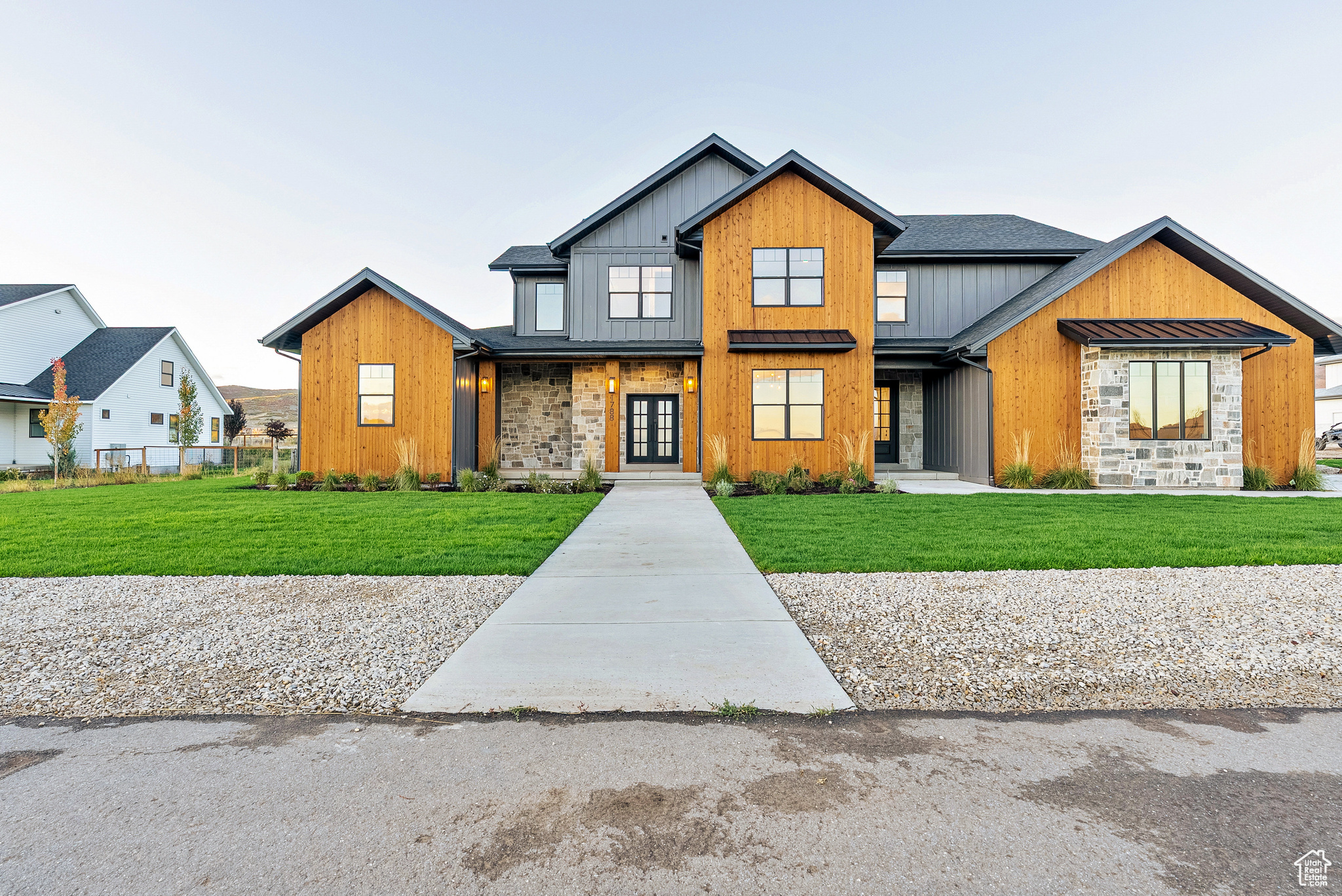 FARMHOUSE FLATS - Residential