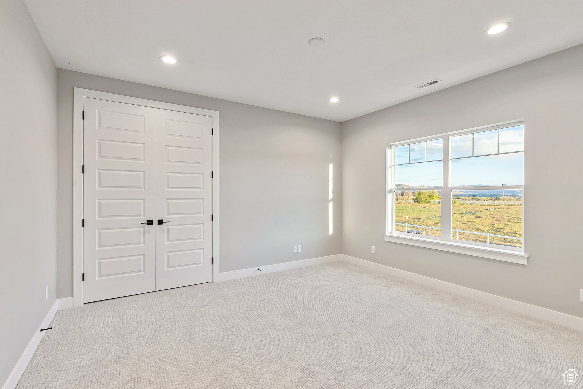 FARMHOUSE FLATS - Residential