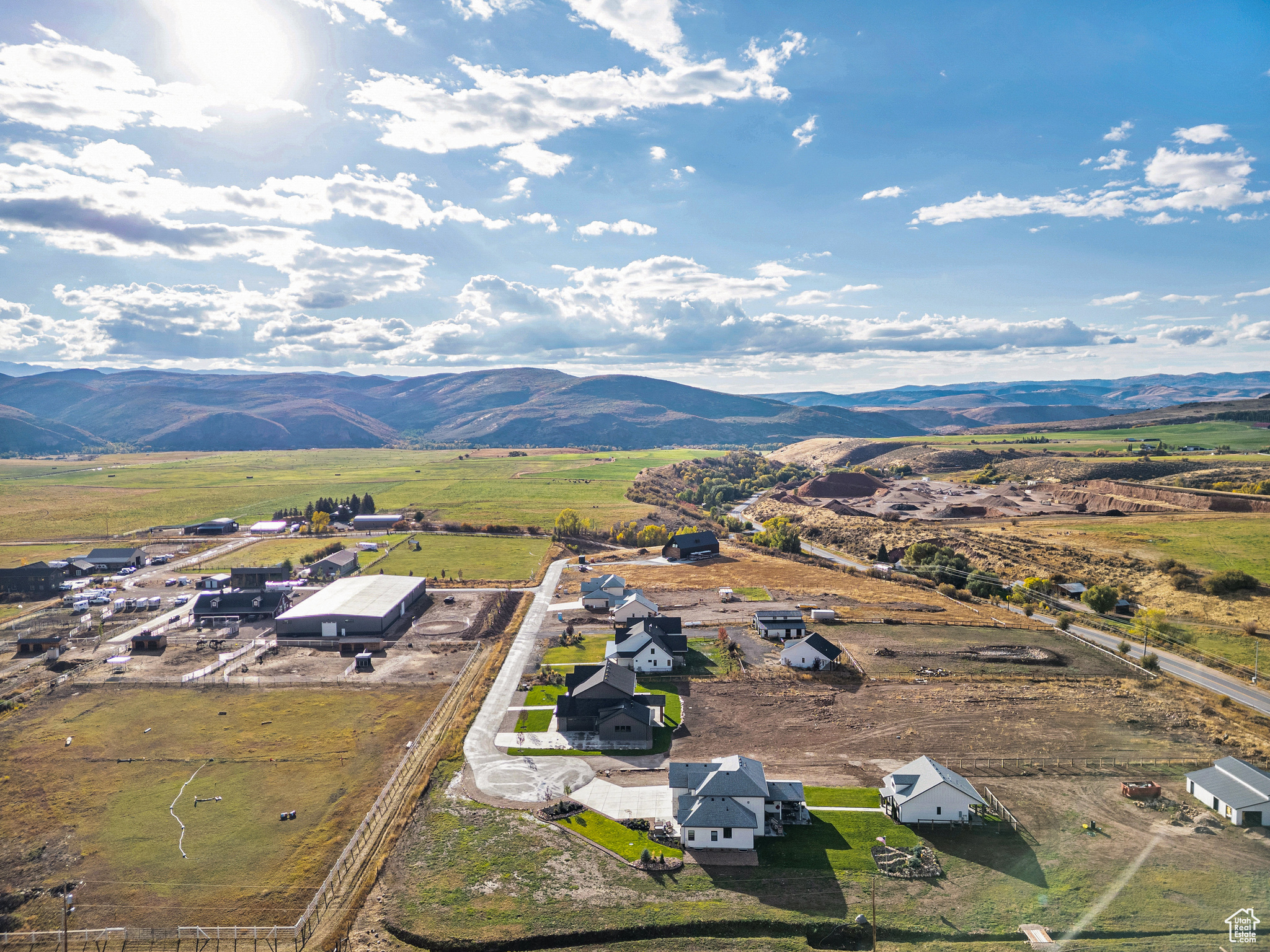 FARMHOUSE FLATS - Residential