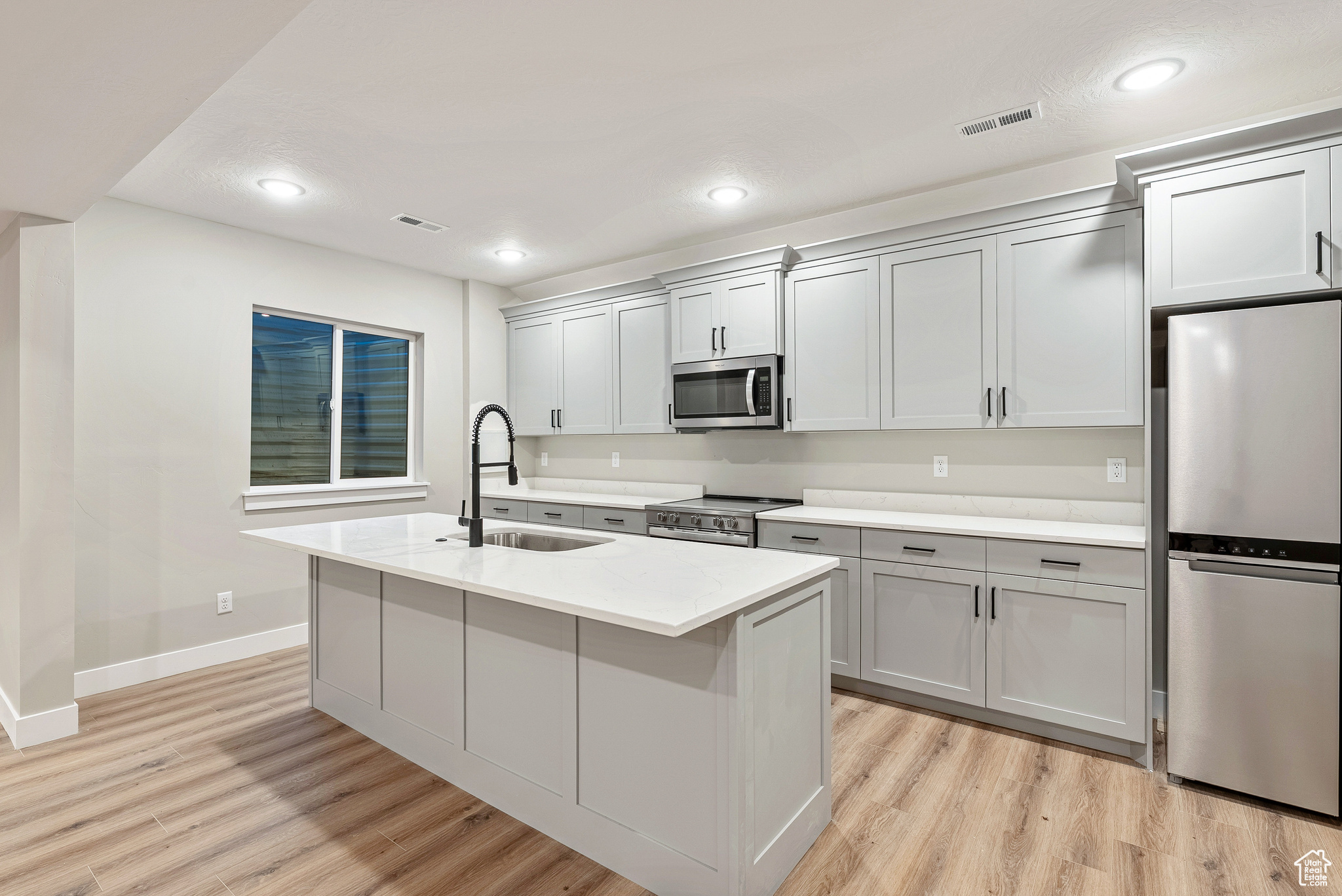 FARMHOUSE FLATS - Residential