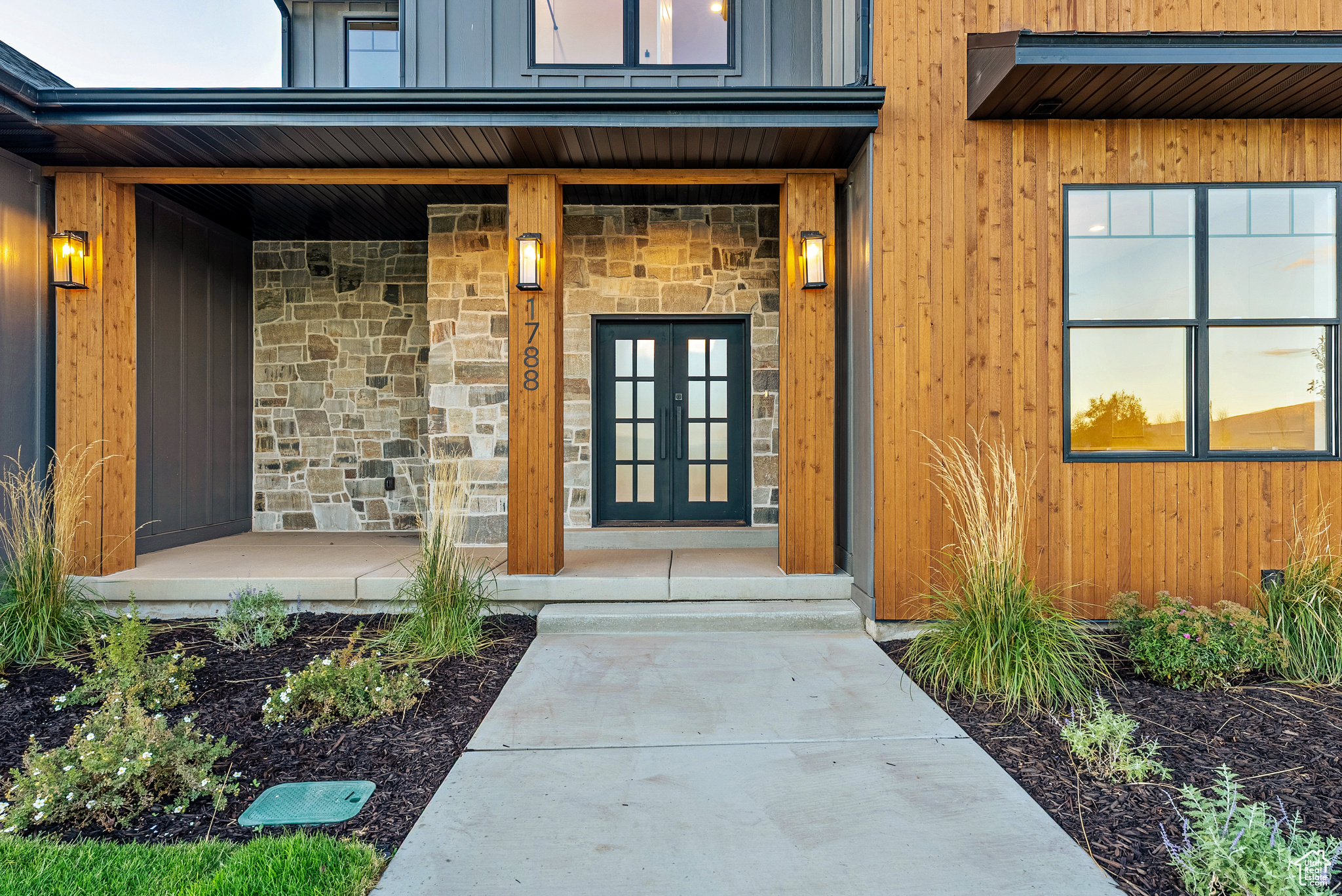 FARMHOUSE FLATS - Residential