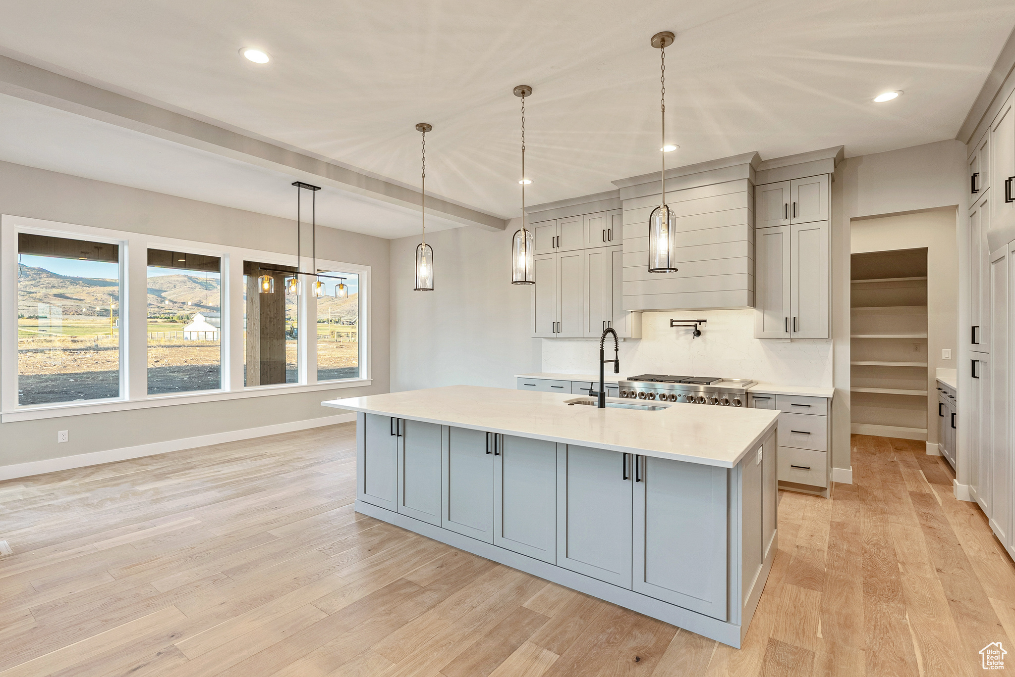 FARMHOUSE FLATS - Residential