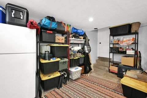 Tiny photo for 652 W 3600 S, Bountiful, UT 84010 (MLS # 2135497)