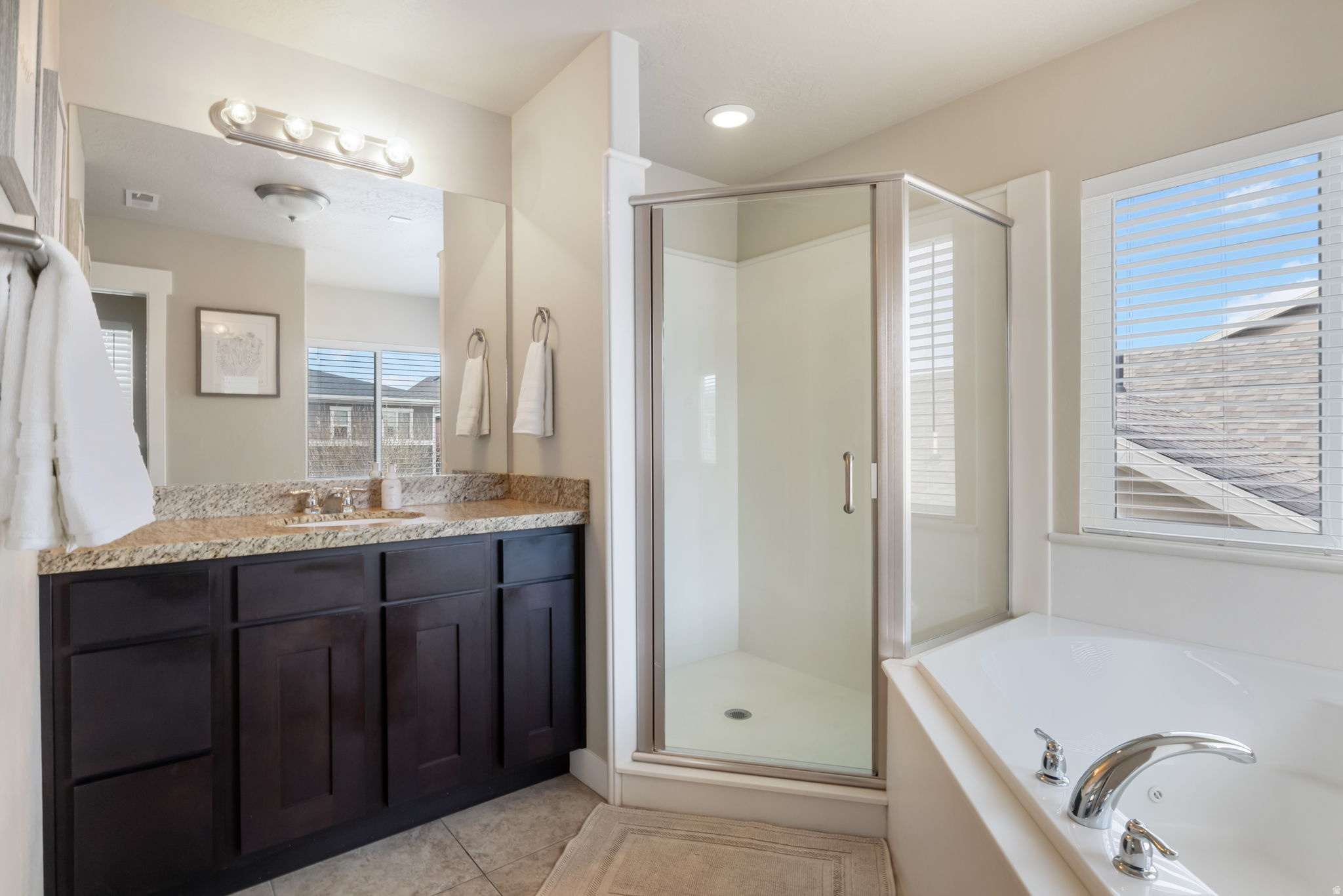 EAST RIVERWALK - Residential