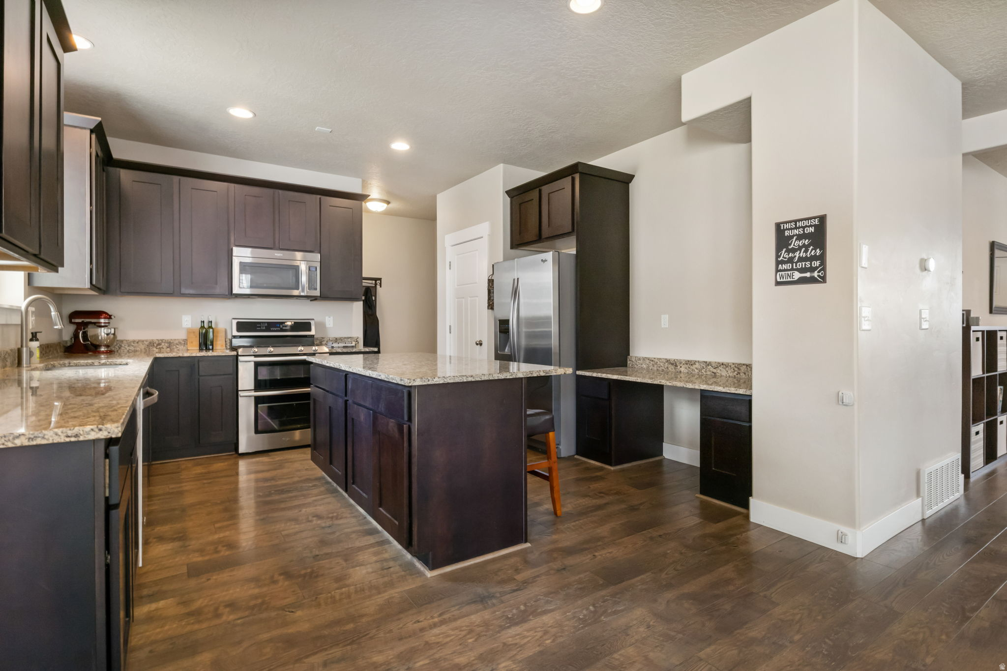 EAST RIVERWALK - Residential