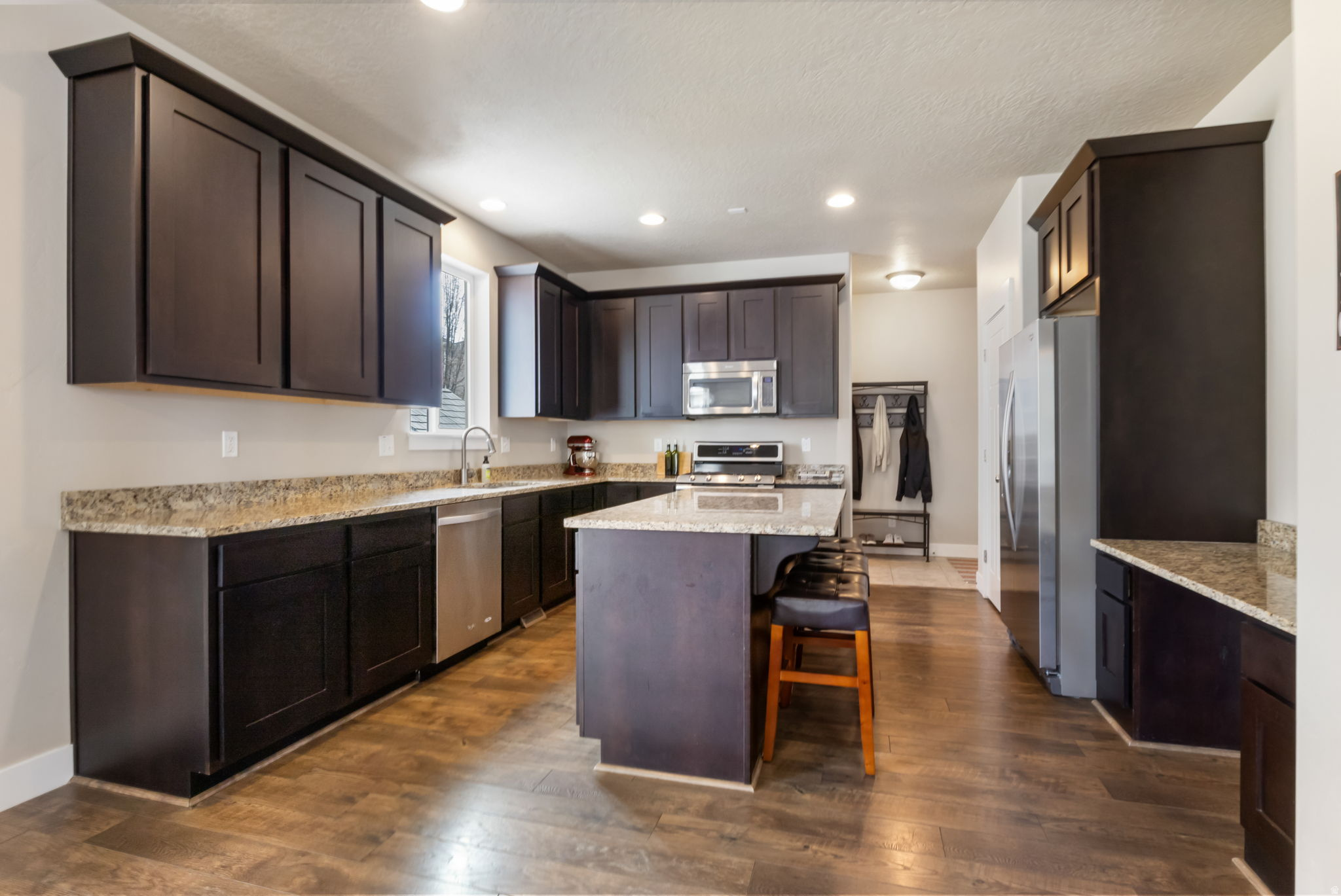 EAST RIVERWALK - Residential