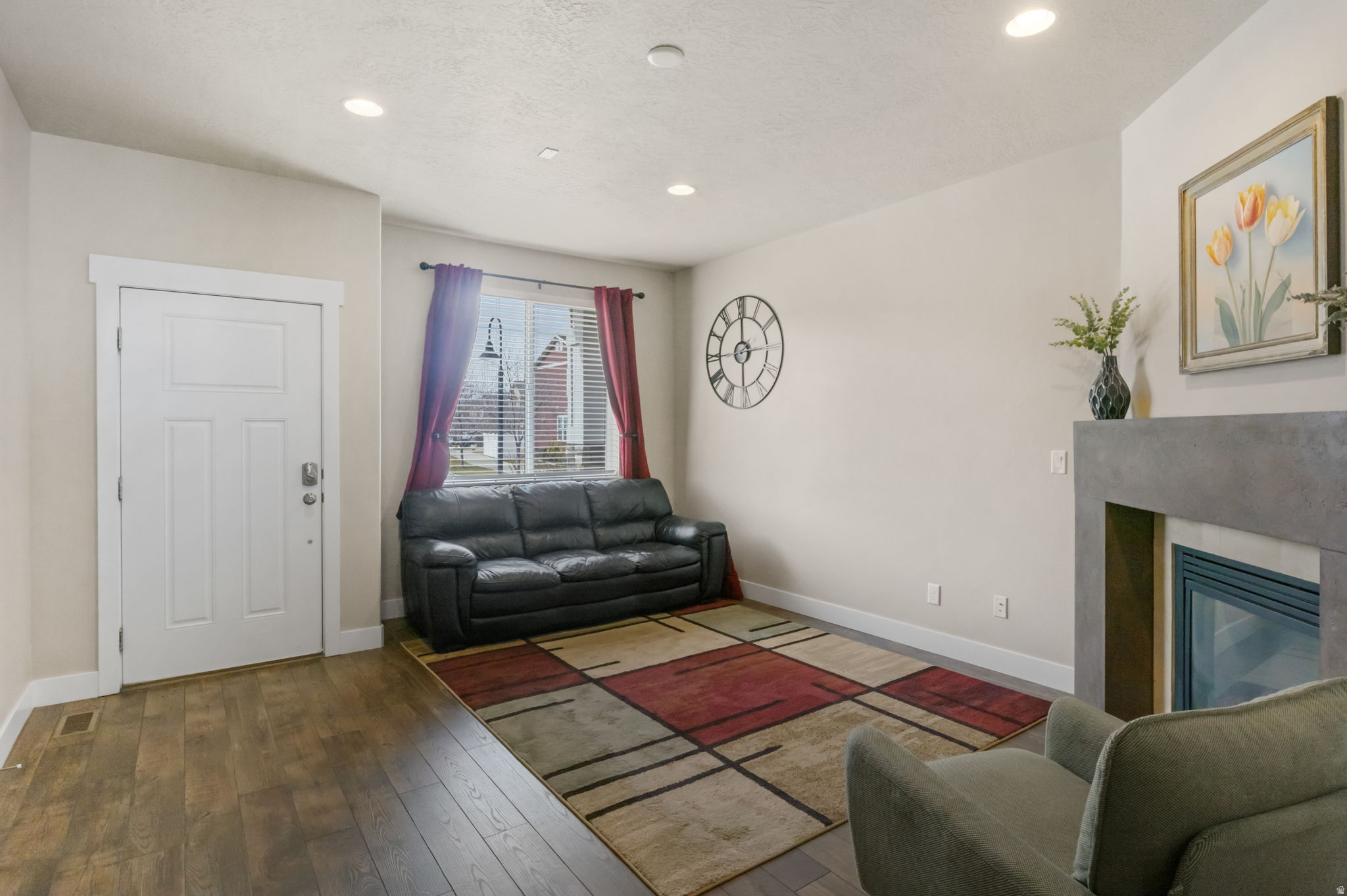 EAST RIVERWALK - Residential