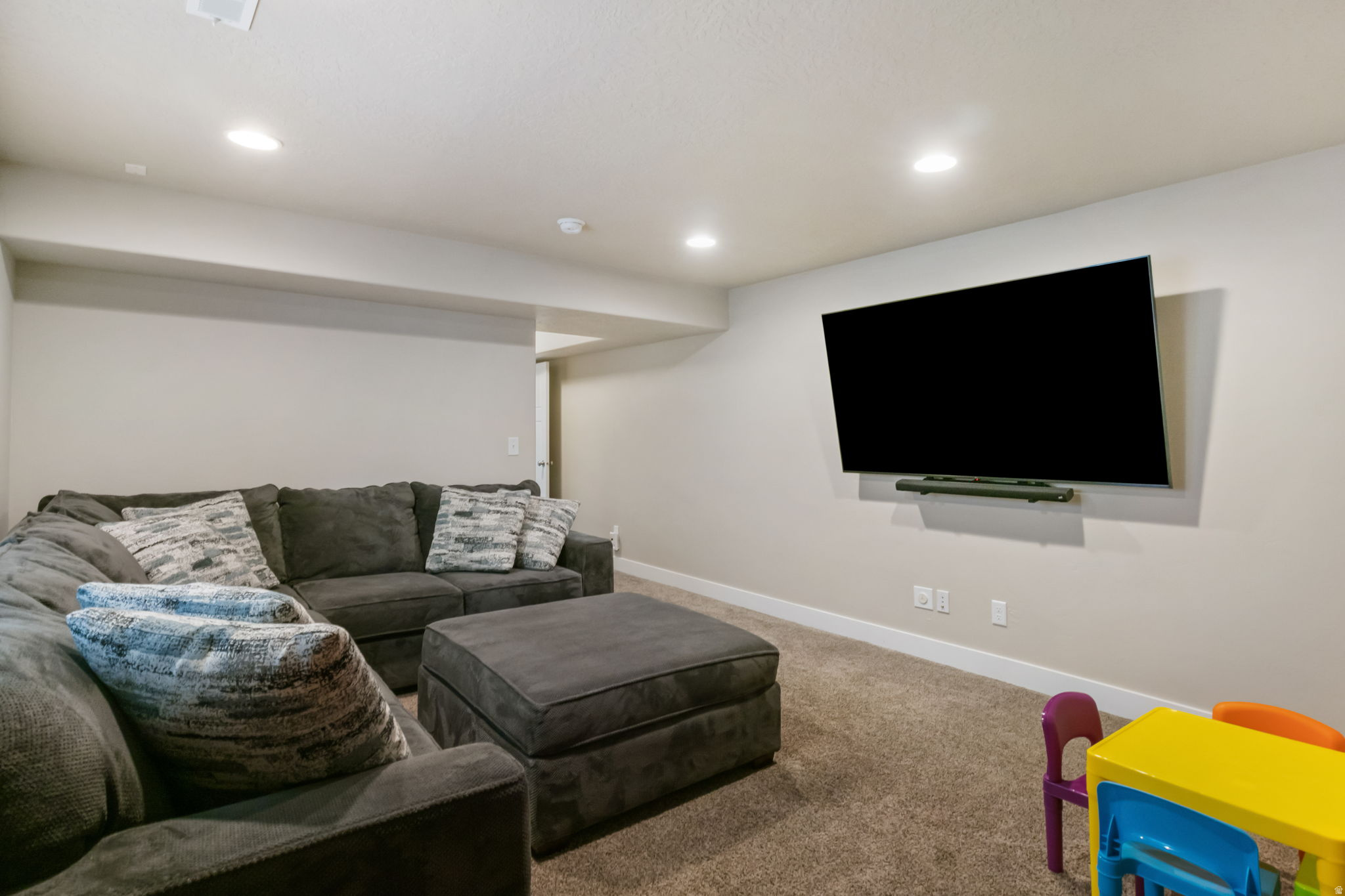 EAST RIVERWALK - Residential