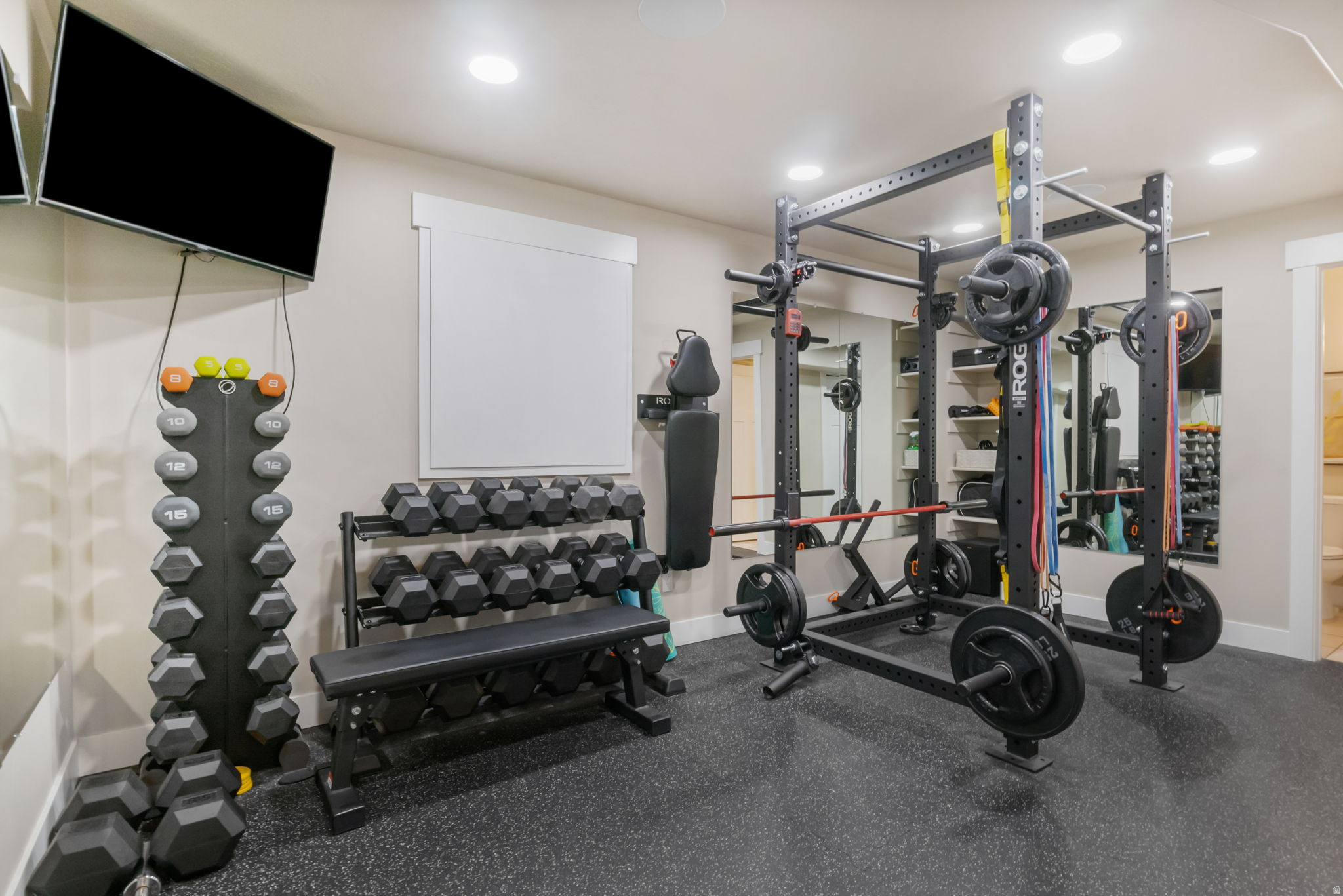 EAST RIVERWALK - Residential