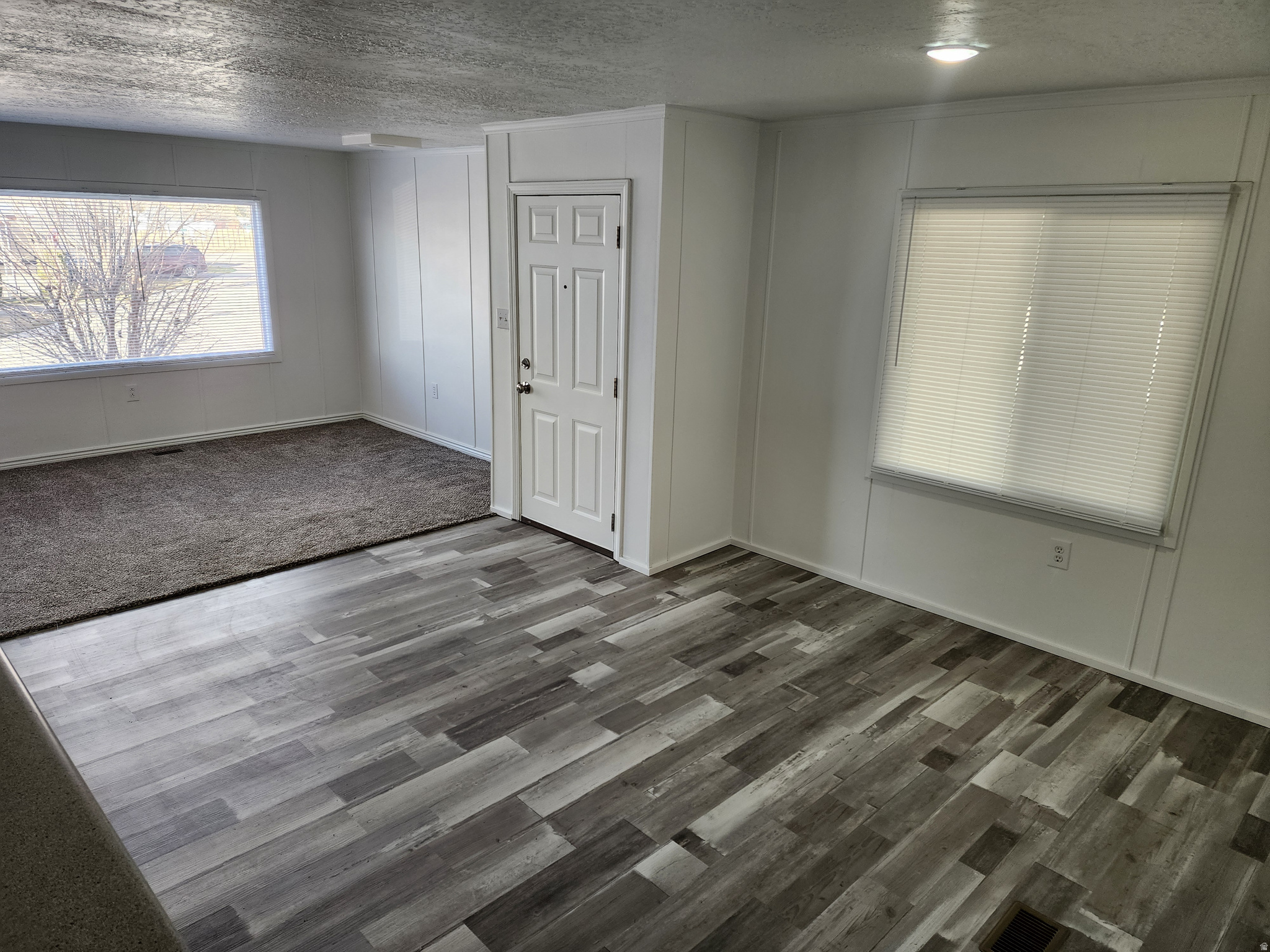 CAMELOT - Residential