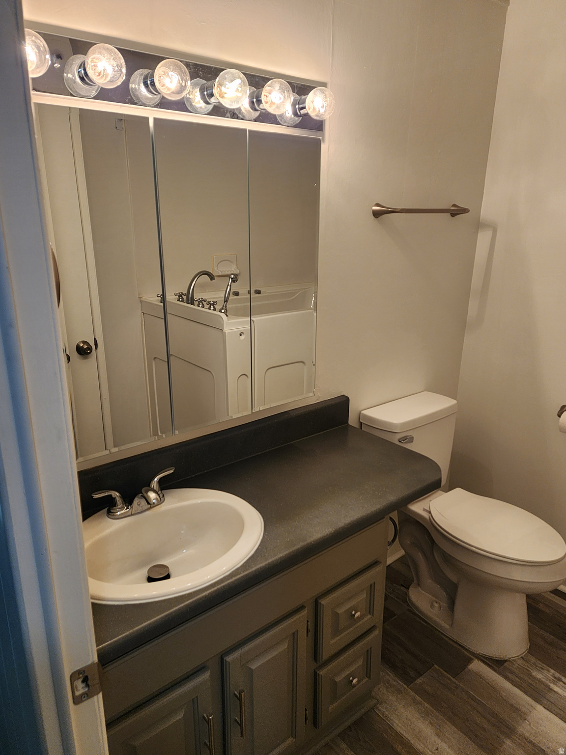 CAMELOT - Residential