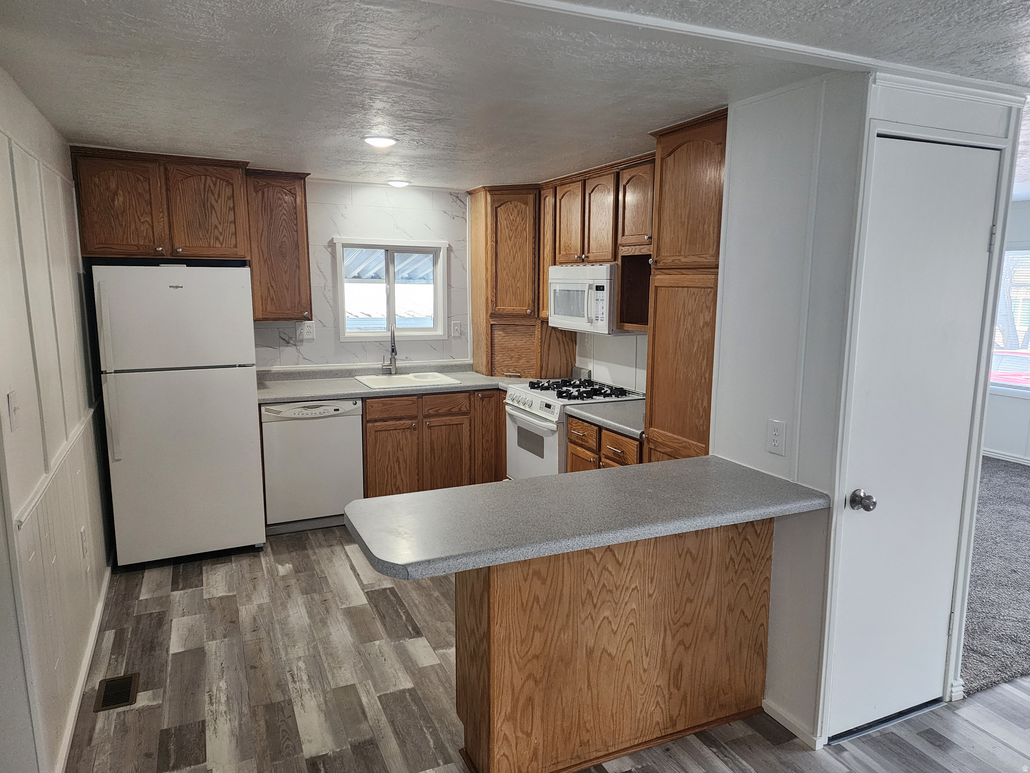 CAMELOT - Residential